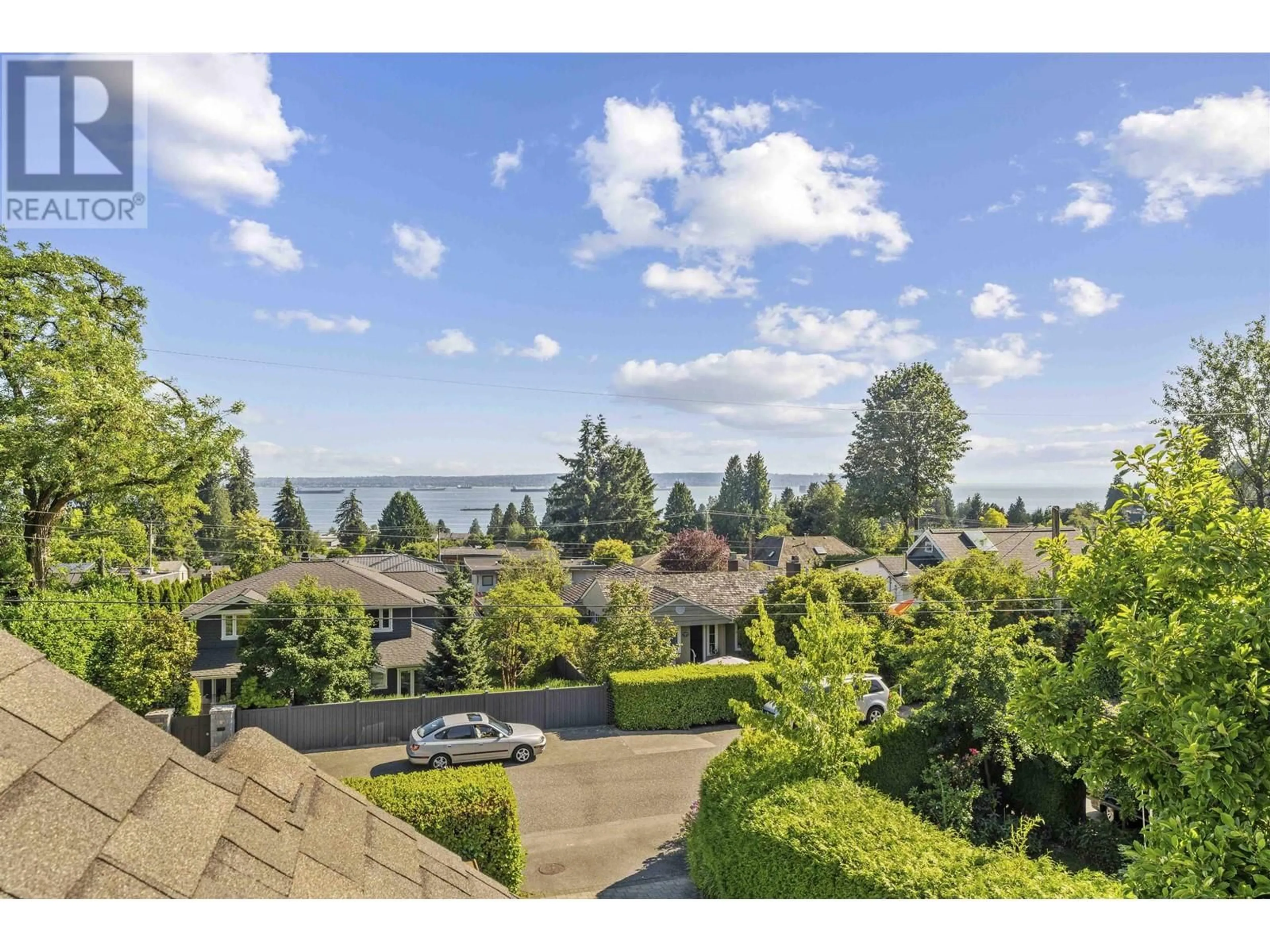 A pic from outside/outdoor area/front of a property/back of a property/a pic from drone, water/lake/river/ocean view for 2441 NELSON AVENUE, West Vancouver British Columbia V7V2R3