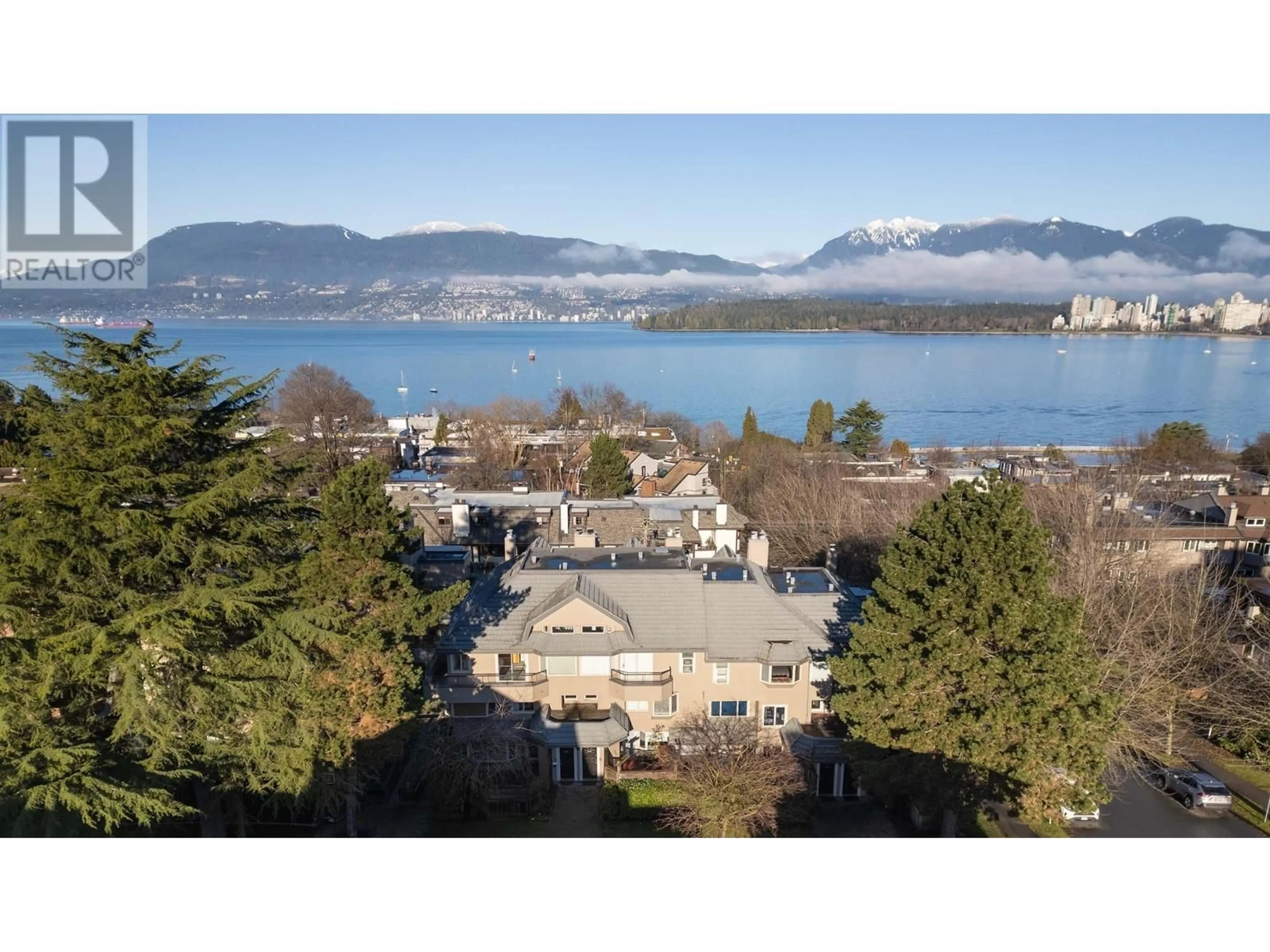 A pic from outside/outdoor area/front of a property/back of a property/a pic from drone, water/lake/river/ocean view for 2407 W 1ST AVENUE, Vancouver British Columbia V6K1G6