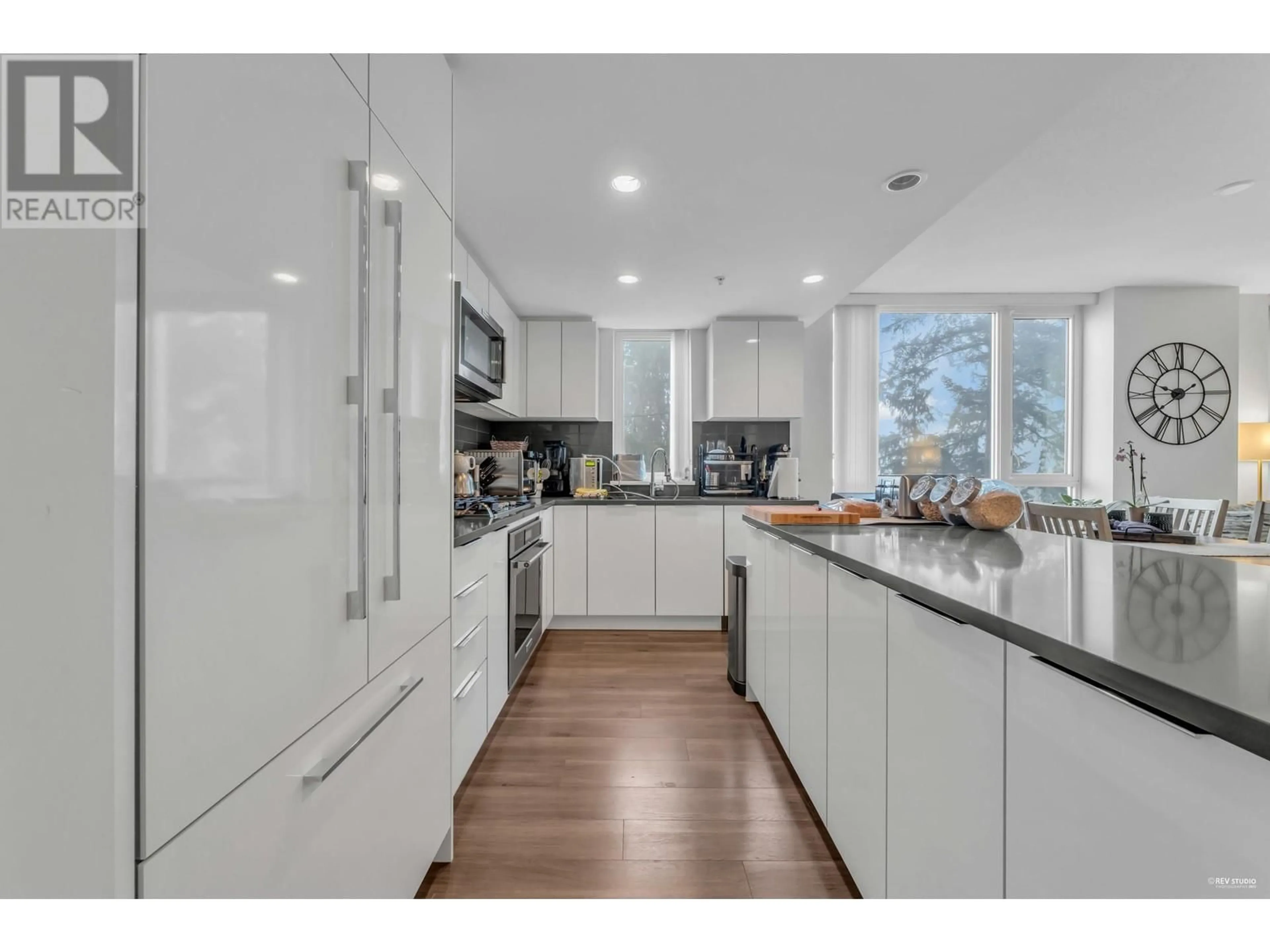 Open concept kitchen, unknown for 504 3096 WINDSOR GATE, Coquitlam British Columbia V3B0P4