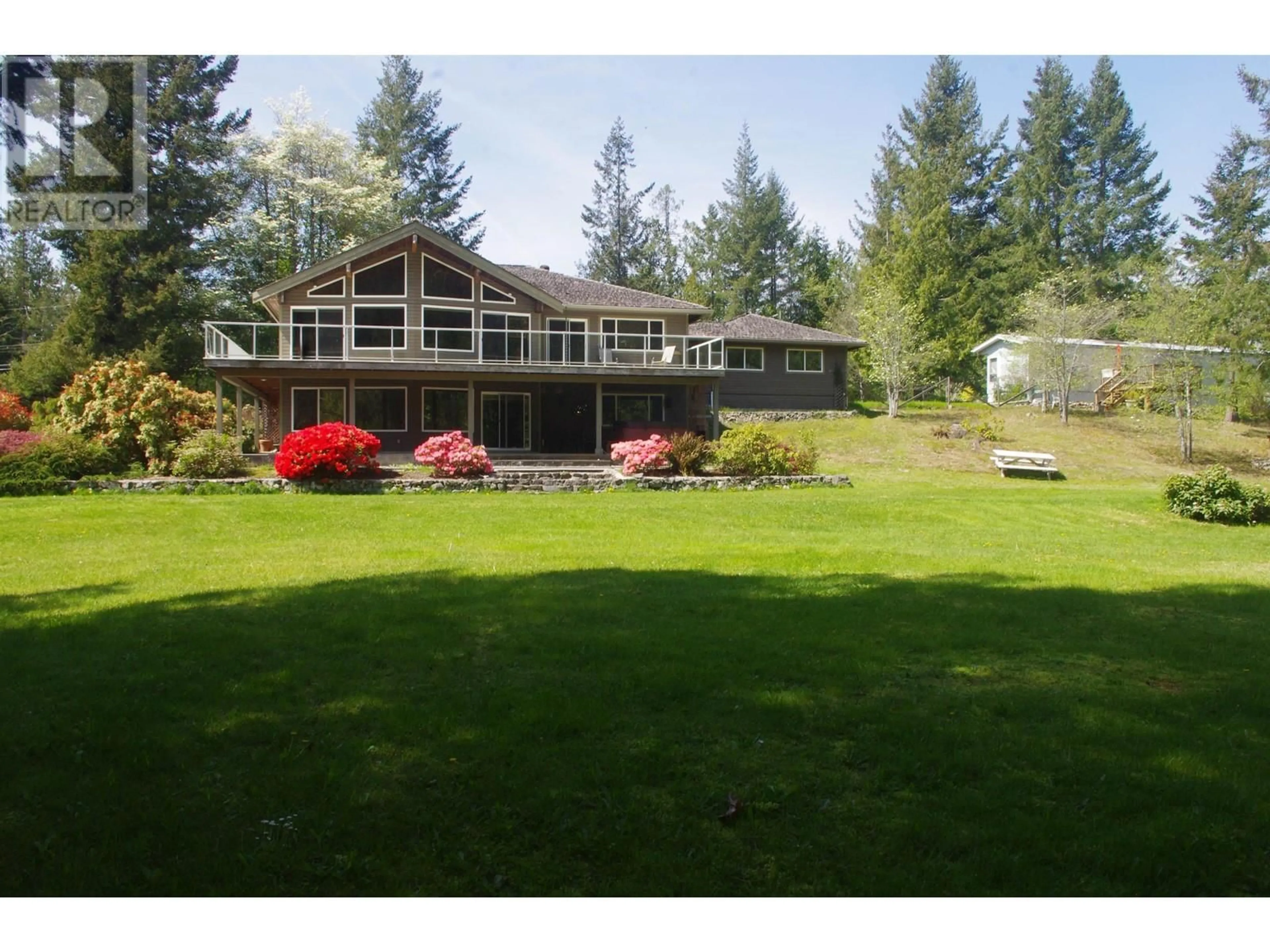 A pic from outside/outdoor area/front of a property/back of a property/a pic from drone, unknown for 12800-12810 MAINSAIL ROAD, Madeira Park British Columbia V0N2H0