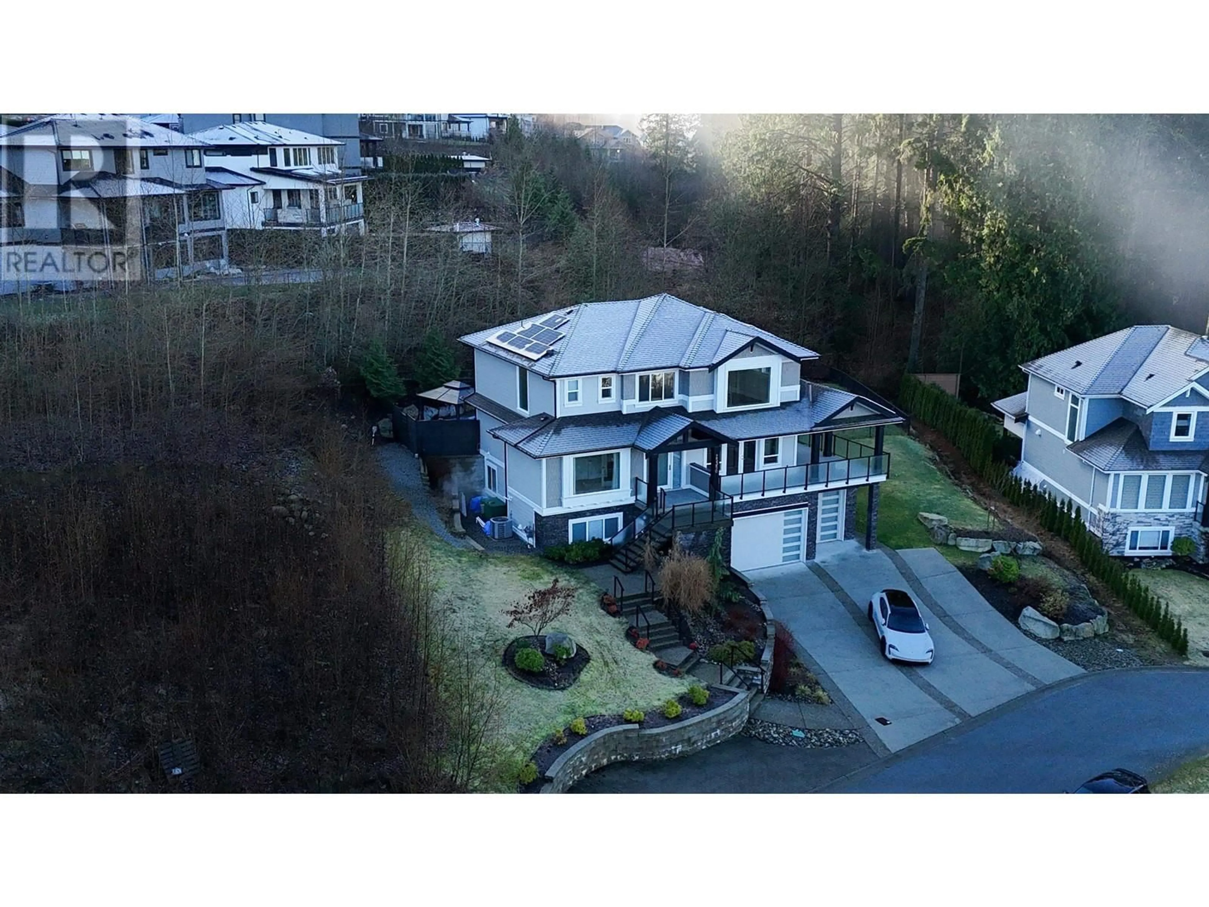 A pic from outside/outdoor area/front of a property/back of a property/a pic from drone, mountain view for 25350 GODWIN DRIVE, Maple Ridge British Columbia V2W1G9