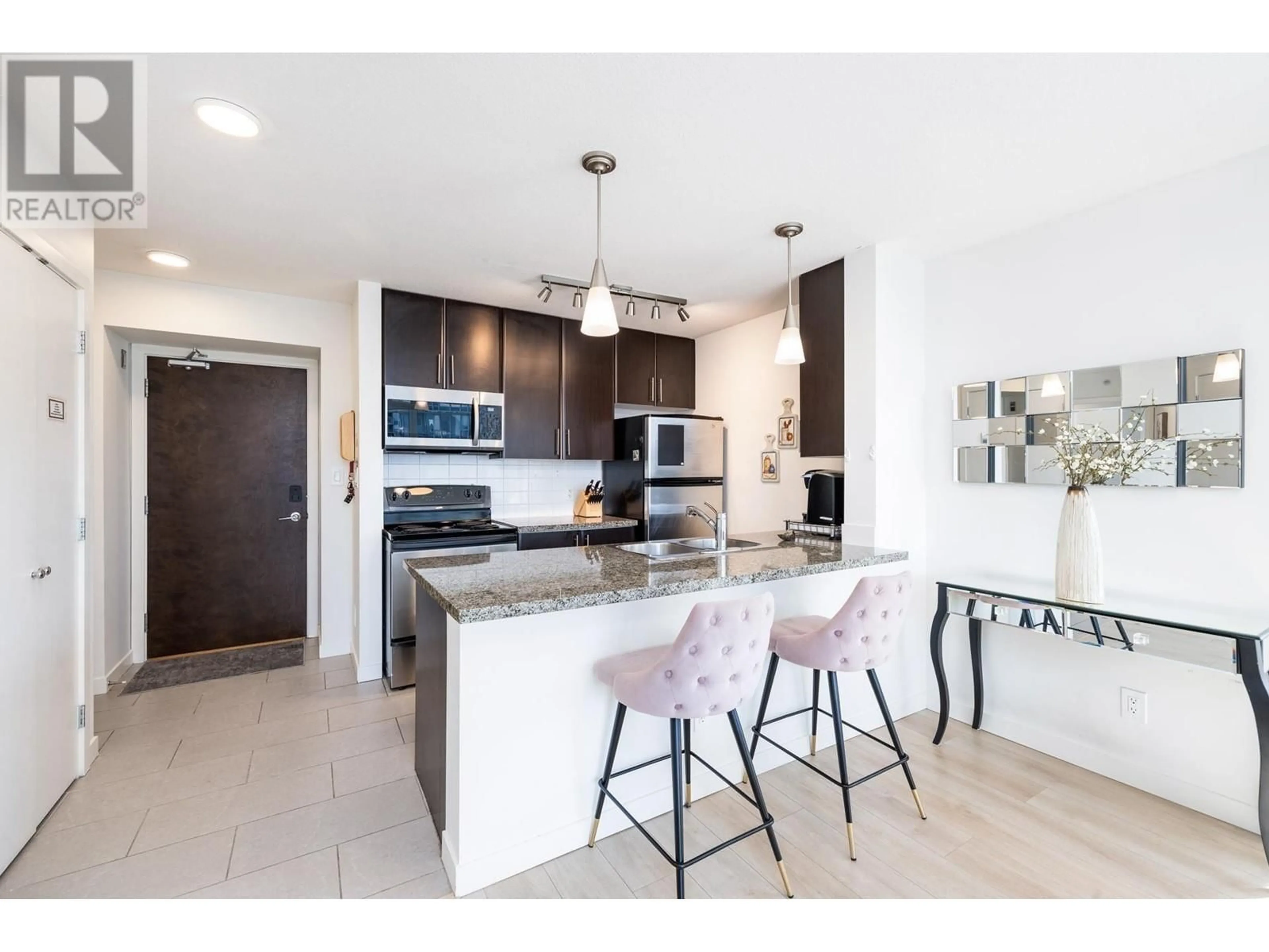 Open concept kitchen, ceramic/tile floor for 2906 688 ABBOTT STREET, Vancouver British Columbia V6B0B9