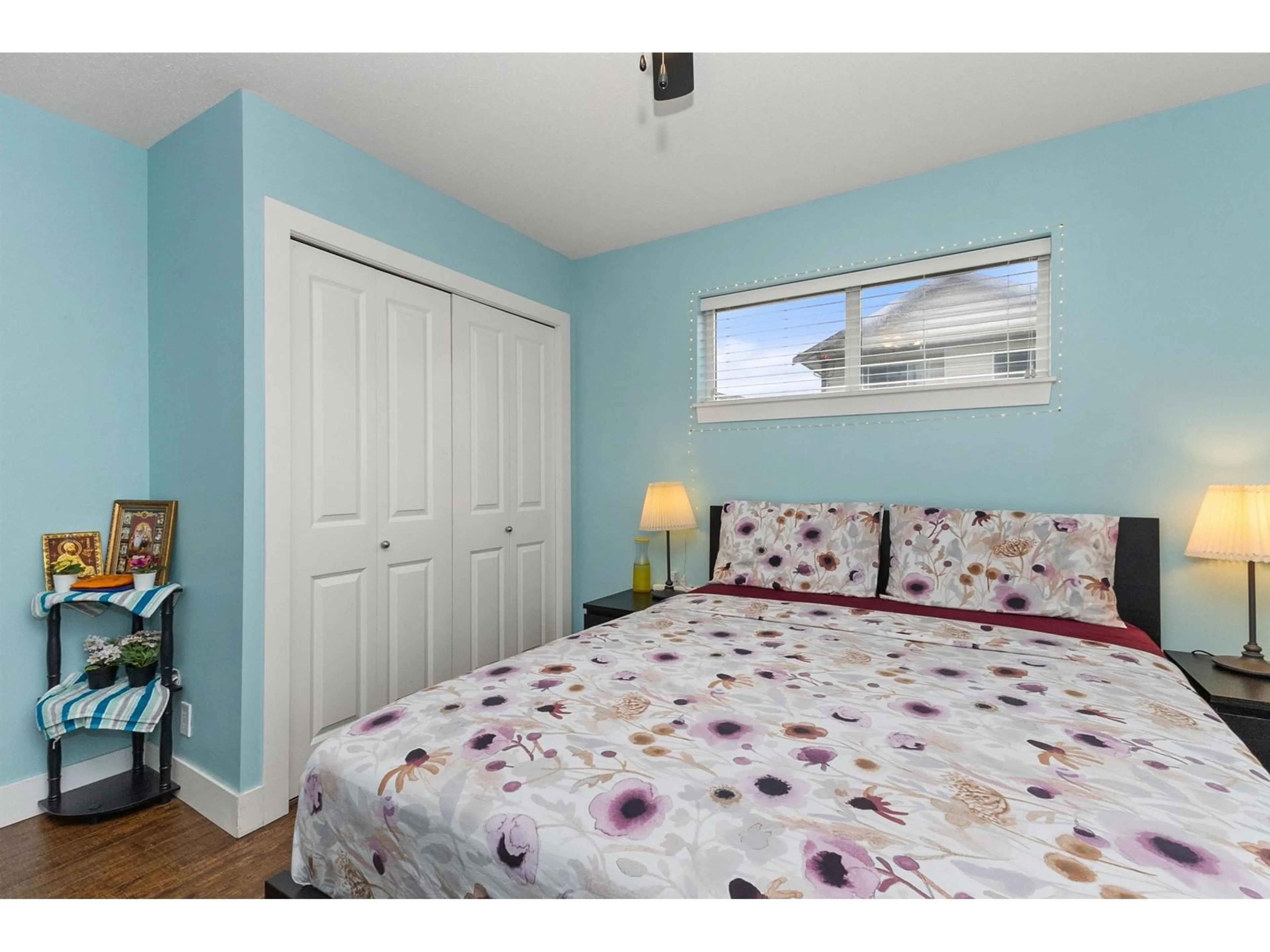 Bedroom with bed, unknown for 208 33255 OLD YALE ROAD, Abbotsford British Columbia V2S8R2