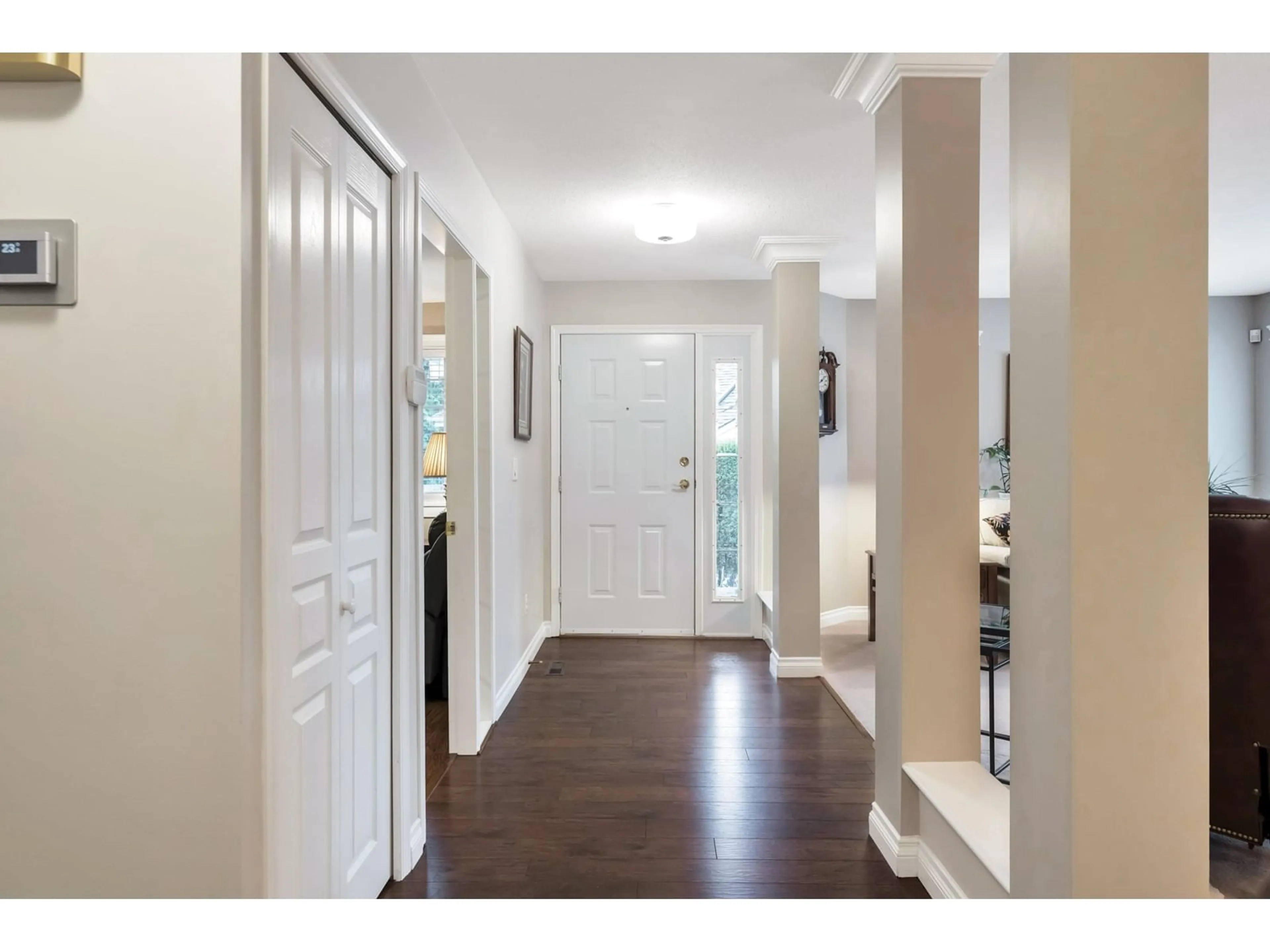 Indoor entryway for 6 35253 CAMDEN COURT, Abbotsford British Columbia V3G2X2