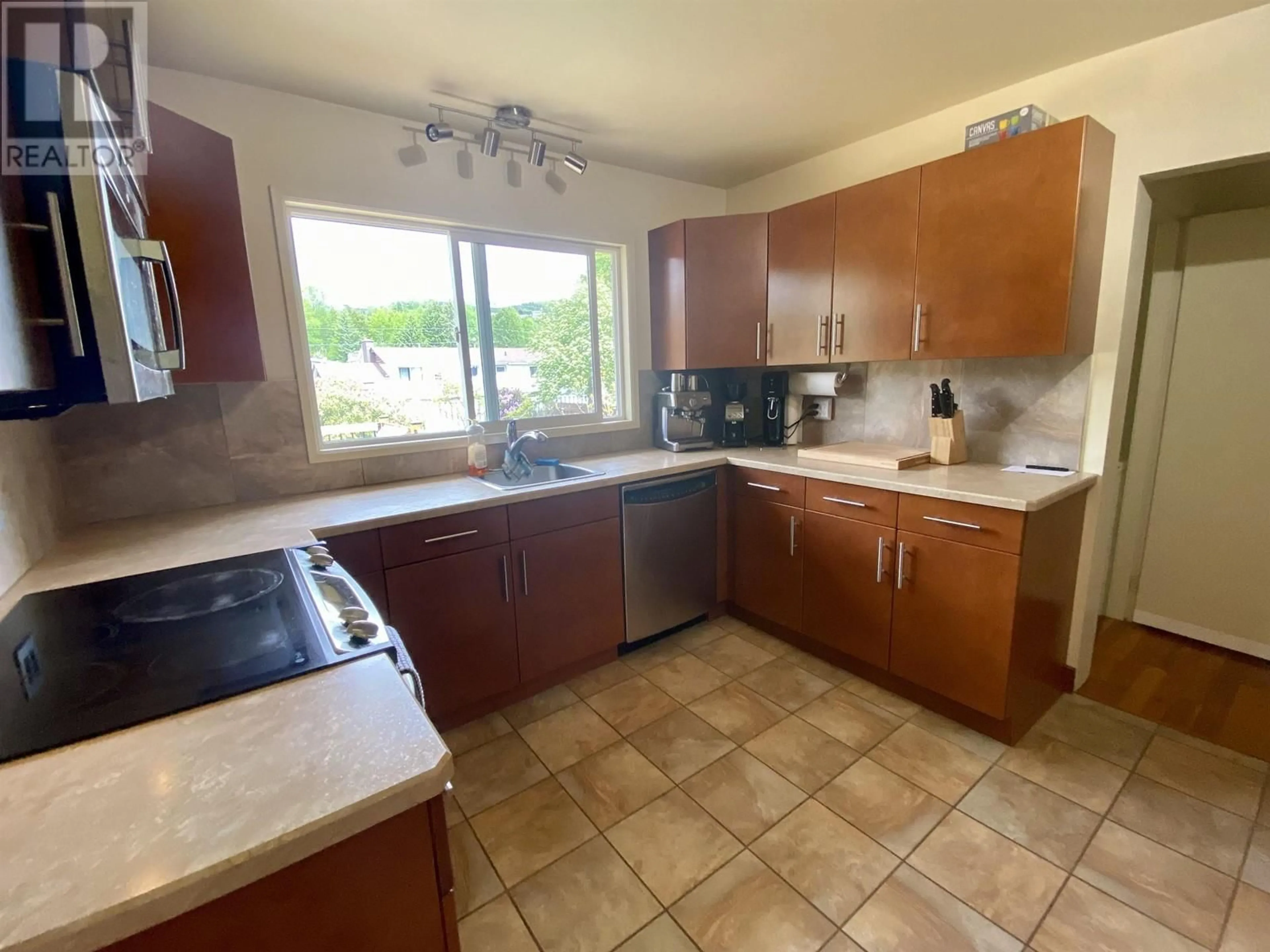 Standard kitchen, ceramic/tile floor for 4724 TUCK AVENUE, Terrace British Columbia V8G2G5