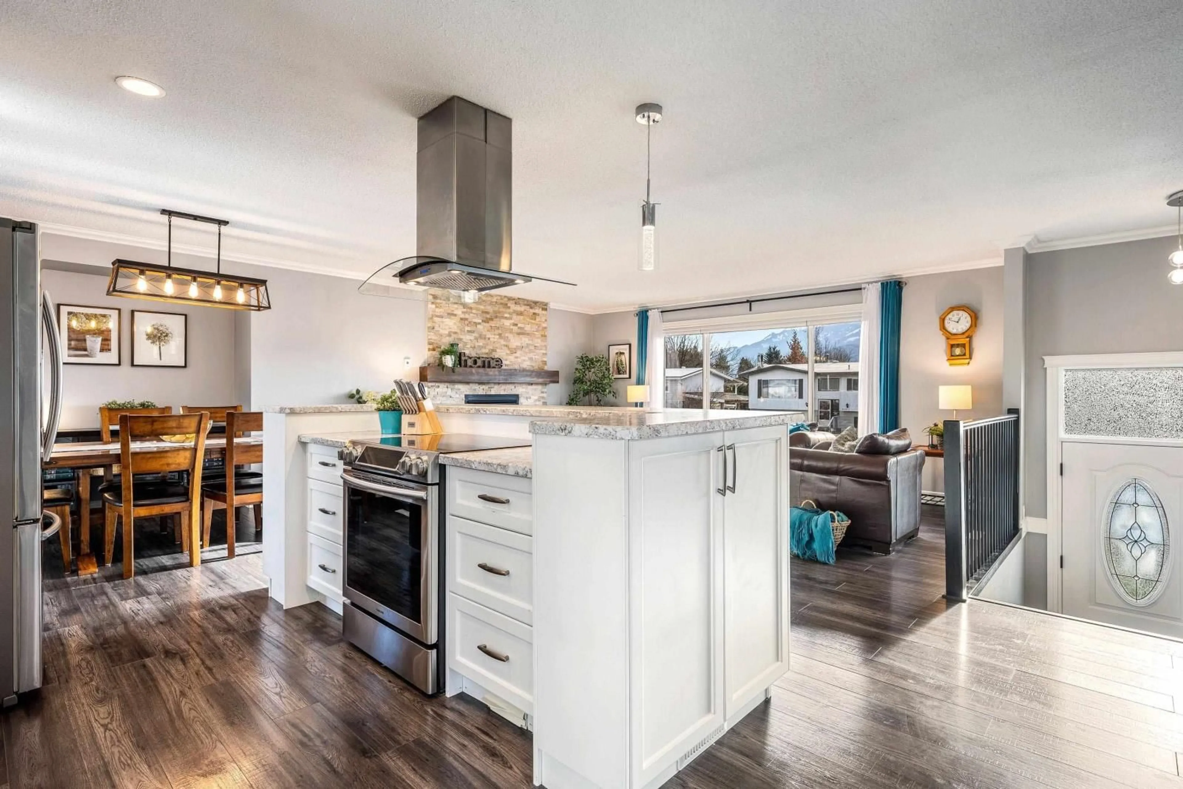 Open concept kitchen, unknown for 8774 CORNWALL CRESCENT|Chilliwack Proper, Chilliwack British Columbia V2P7E6