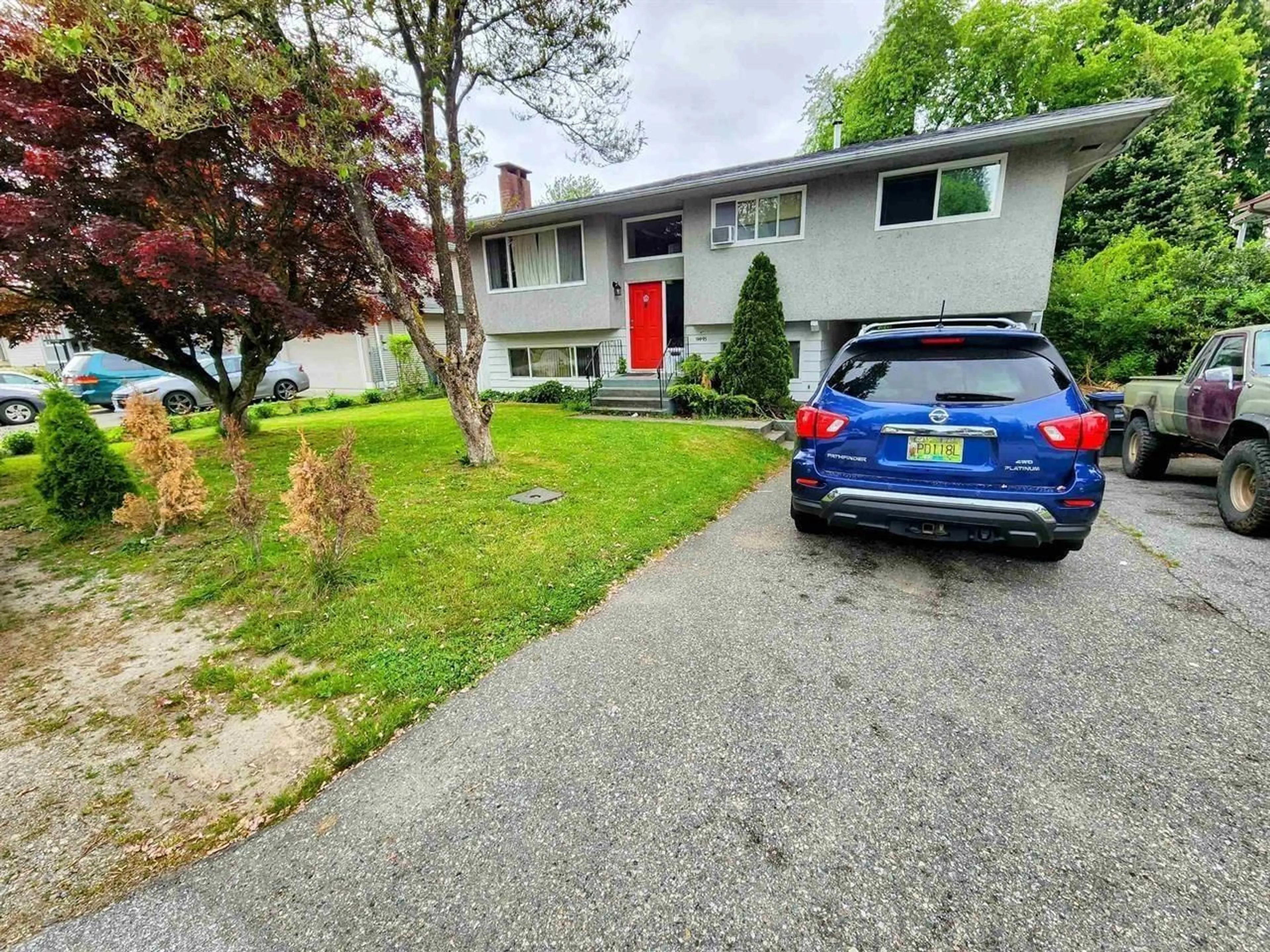 A pic from outside/outdoor area/front of a property/back of a property/a pic from drone, street for 14995 BLUEBIRD CRESCENT, Surrey British Columbia V3R4T8