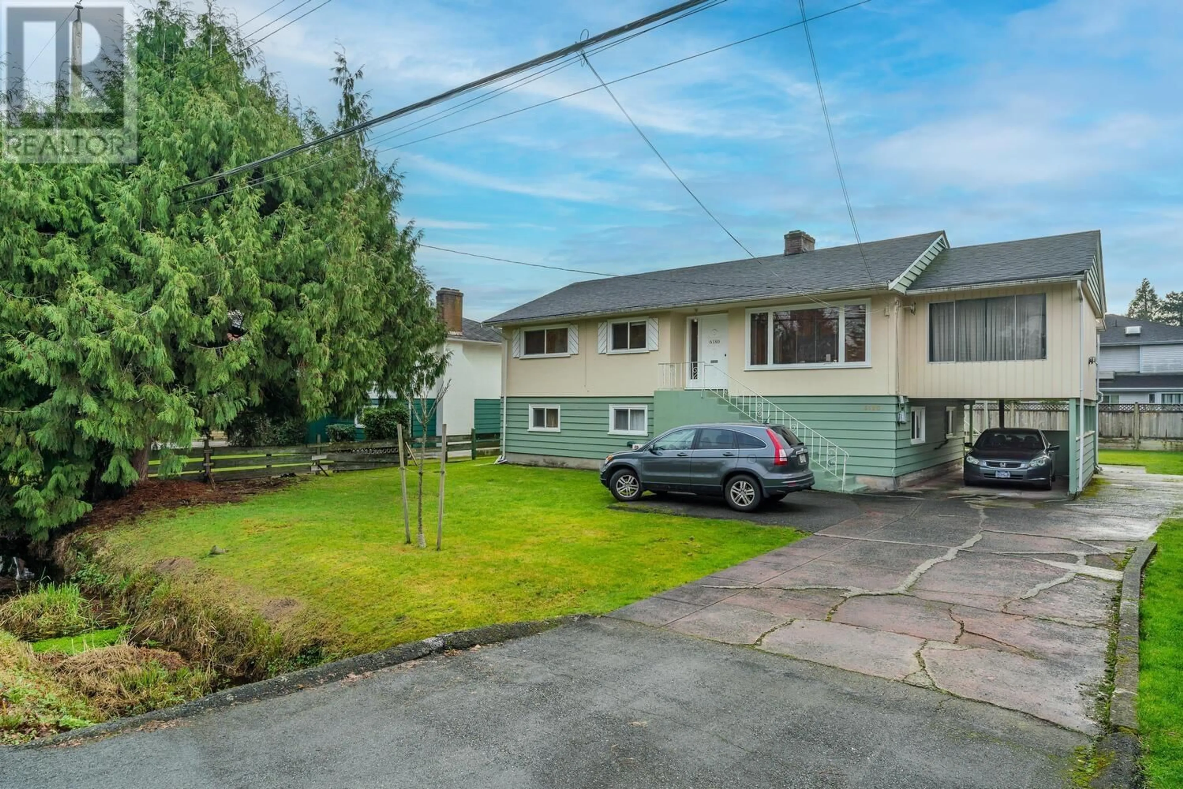 A pic from outside/outdoor area/front of a property/back of a property/a pic from drone, street for 6180 GRANVILLE AVENUE, Richmond British Columbia V7C1G1