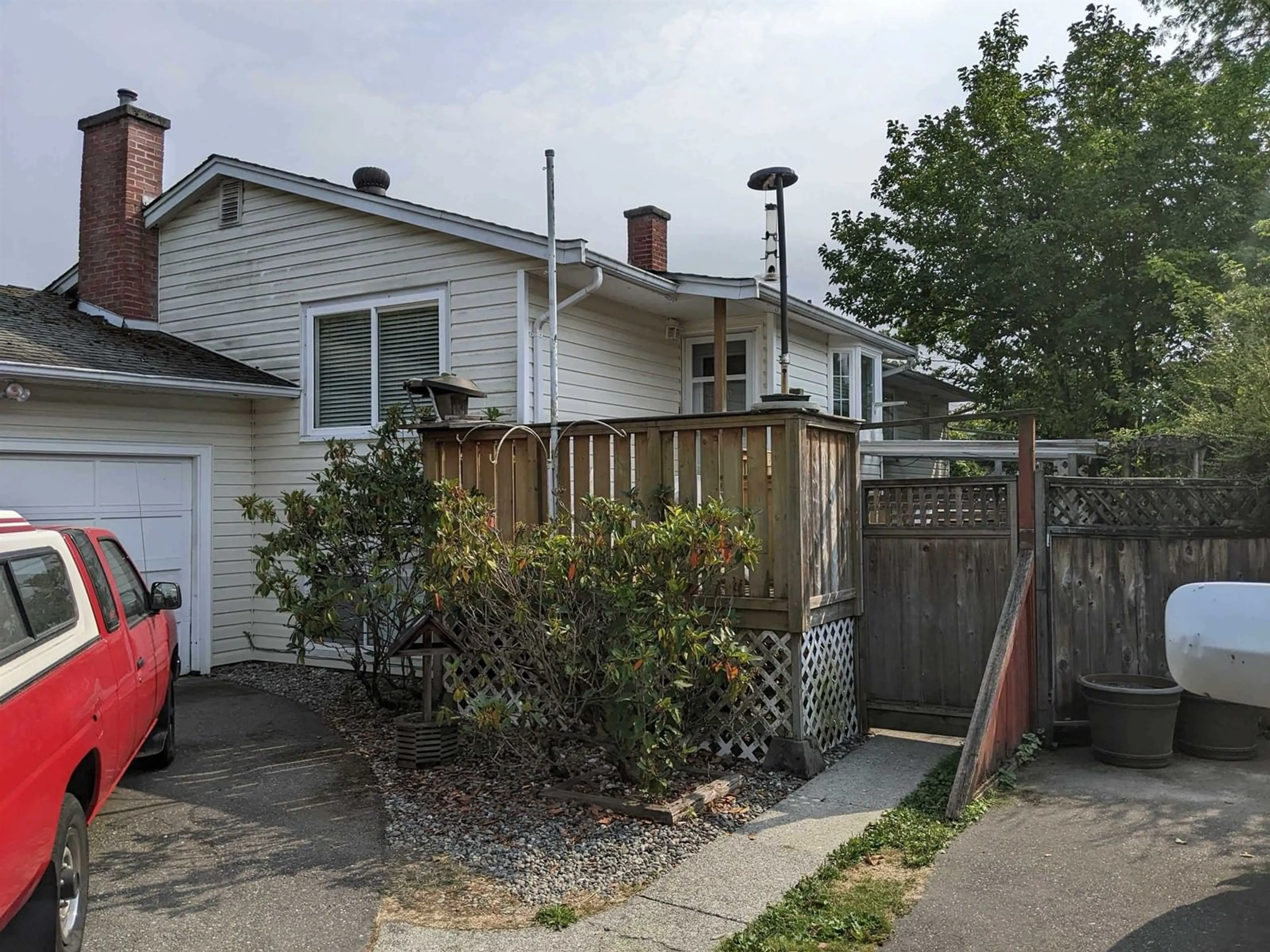 A pic from outside/outdoor area/front of a property/back of a property/a pic from drone, street for 16428 12, Surrey British Columbia V4A9H6