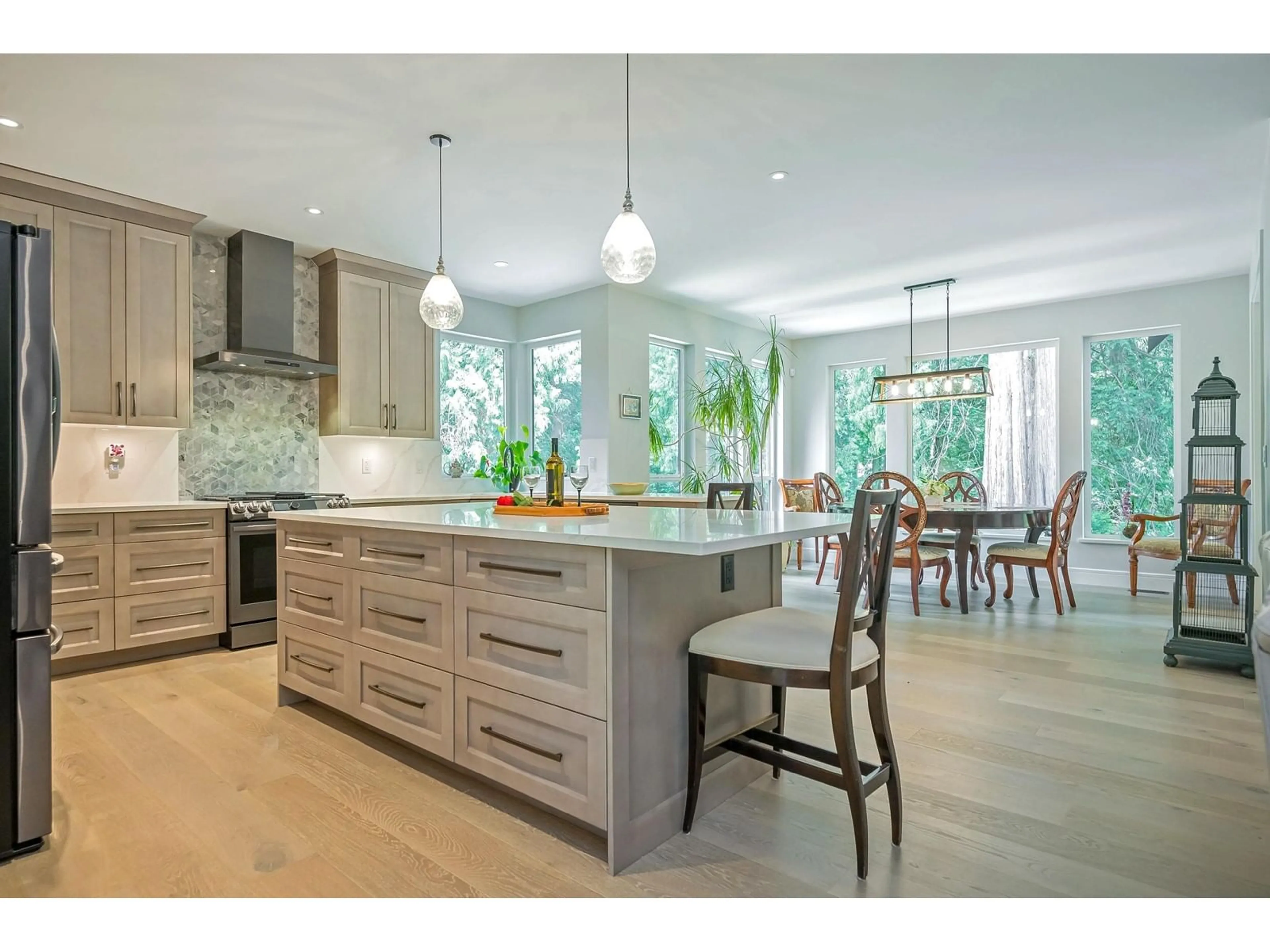 Open concept kitchen, unknown for 20538 88A, Langley British Columbia V1M2Y6