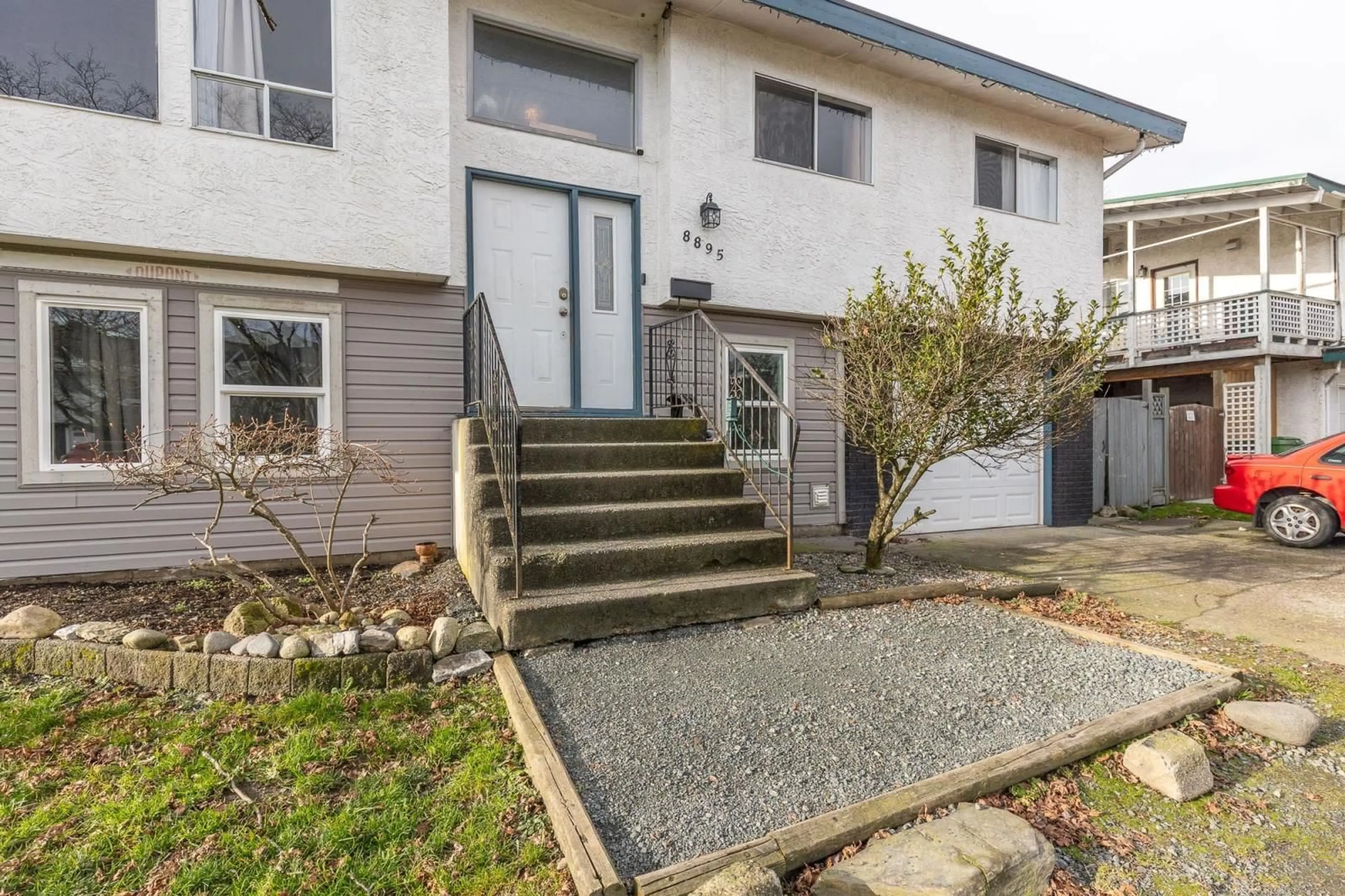 Unknown for 8895 HAZEL STREET|Chilliwack Proper Sout, Chilliwack British Columbia V2P7C7