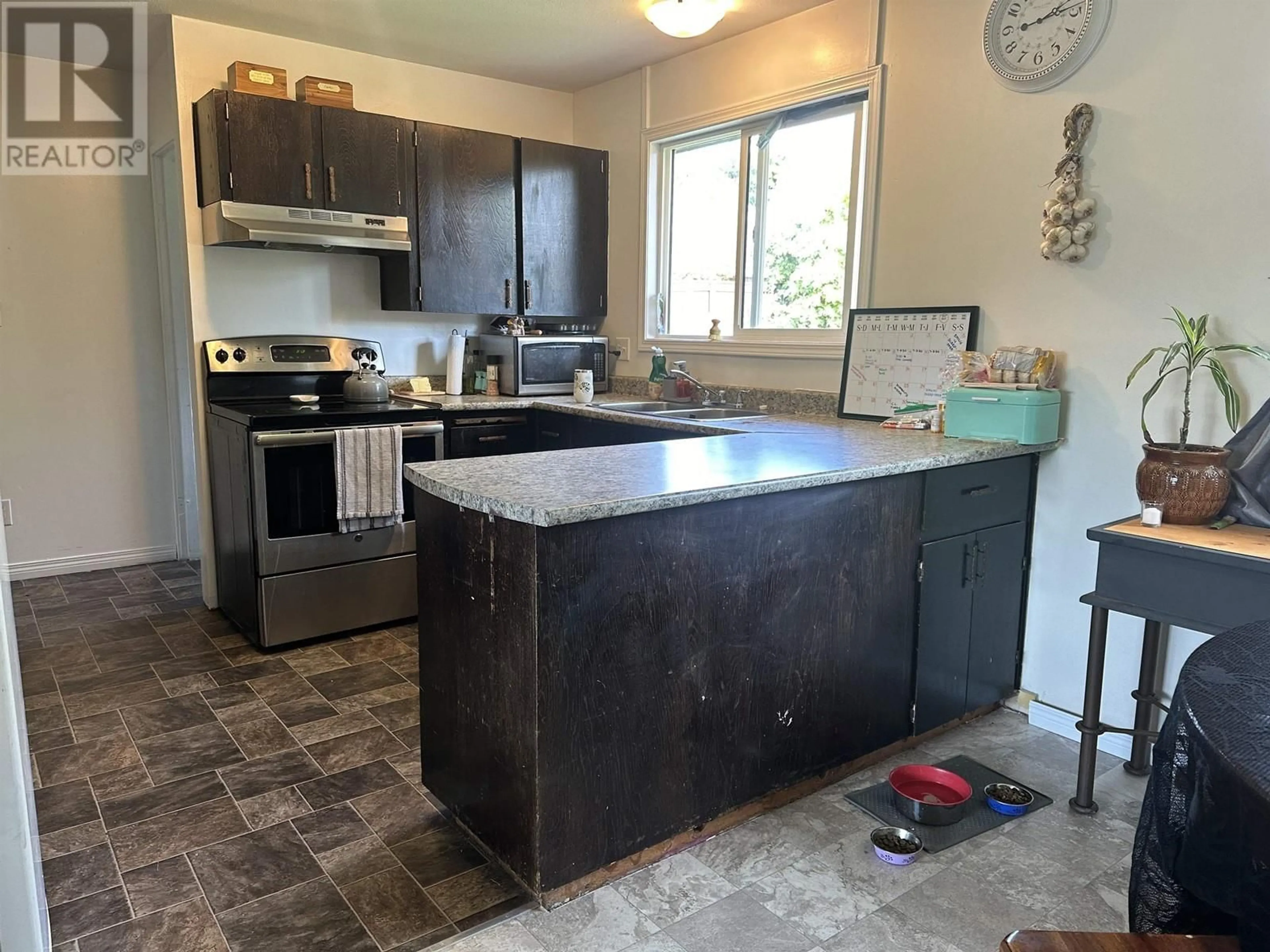 Standard kitchen, unknown for 426 SMITH STREET, Williams Lake British Columbia V2G2V6