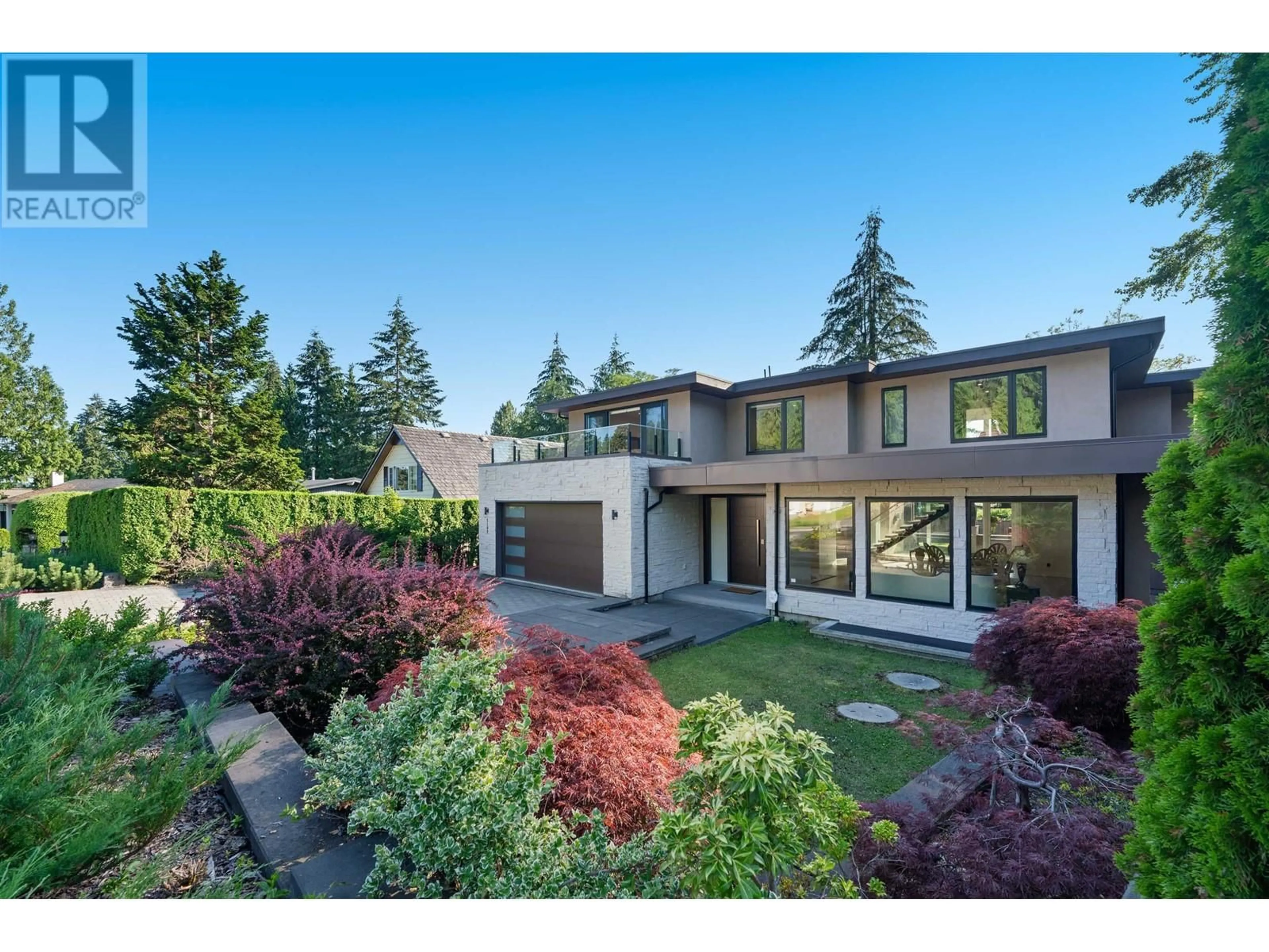 A pic from outside/outdoor area/front of a property/back of a property/a pic from drone, street for 5199 CLIFFRIDGE AVENUE, North Vancouver British Columbia V7R3V2