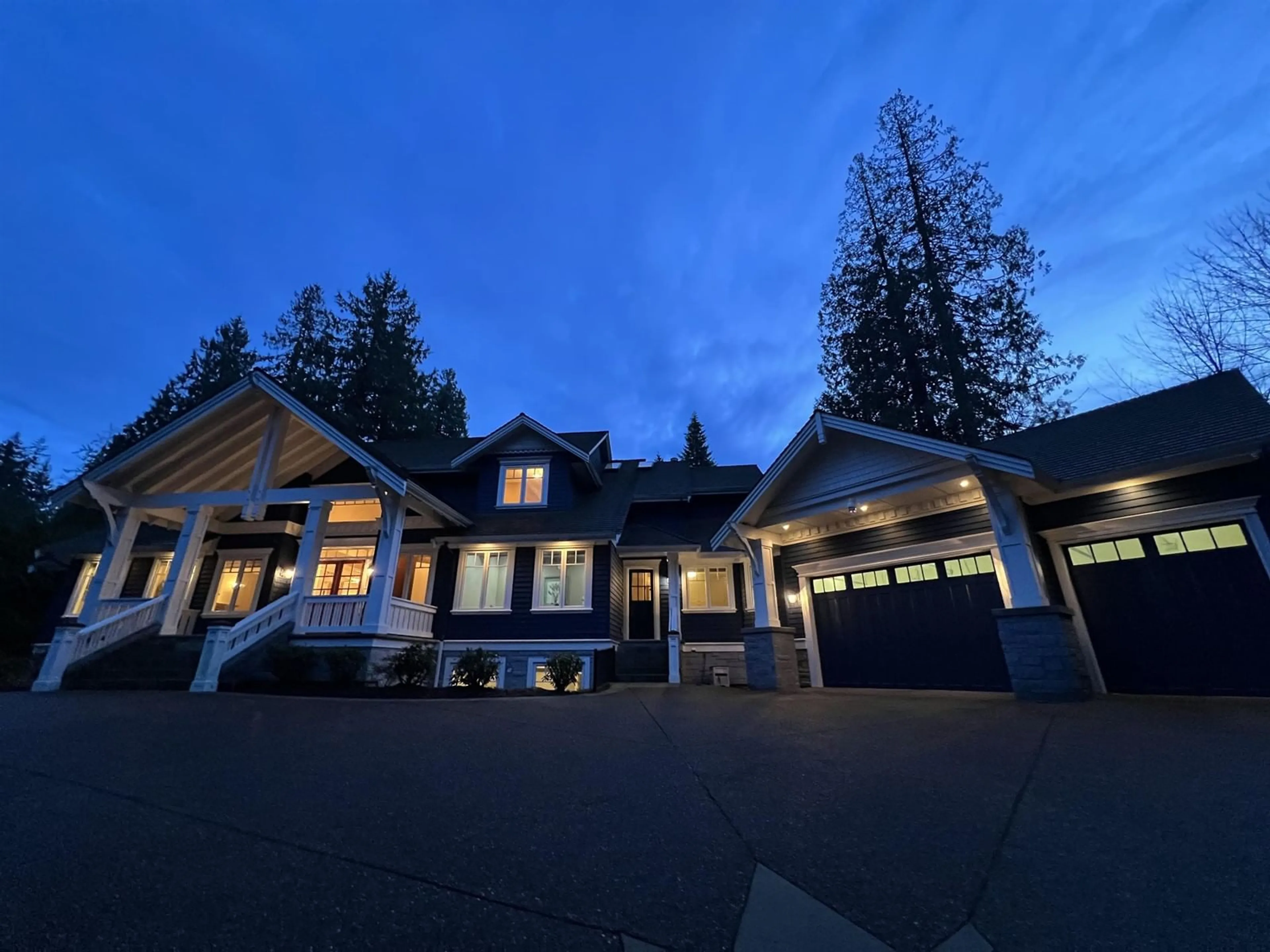 Unknown for 13464 VINE MAPLE DRIVE, Surrey British Columbia V4P1W9