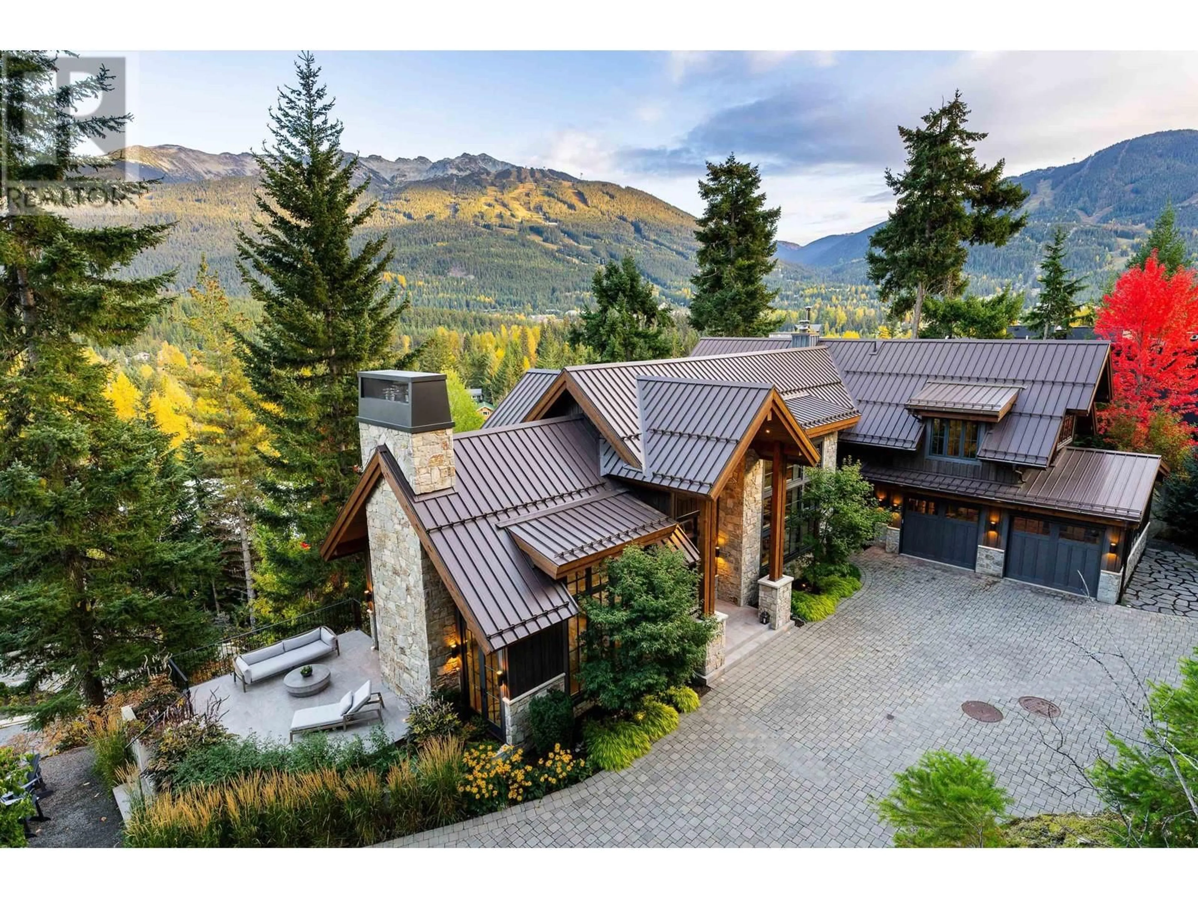 A pic from outside/outdoor area/front of a property/back of a property/a pic from drone, mountain view for 7457 TREETOP LANE, Whistler British Columbia V8E0E9