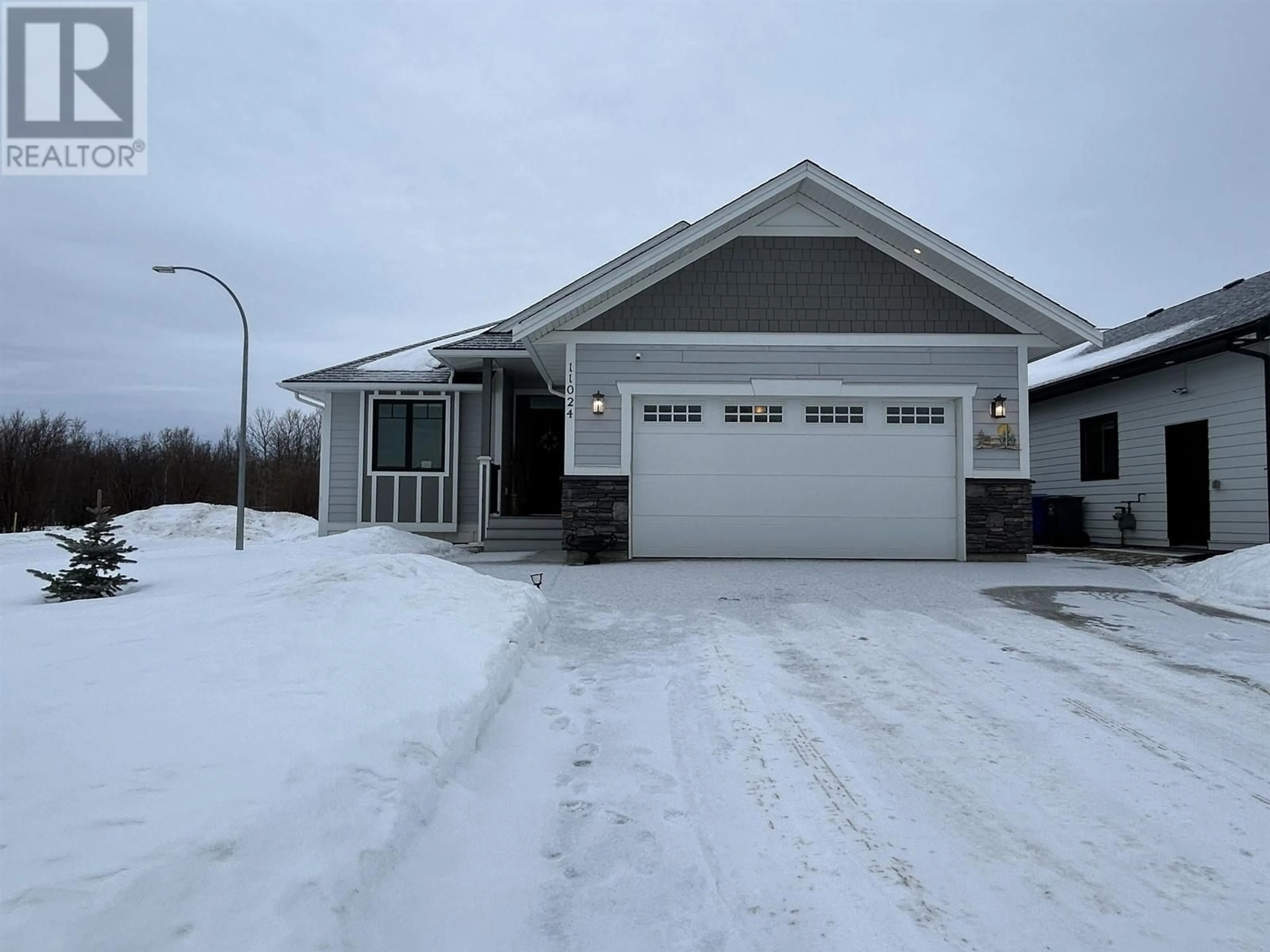 Indoor garage for 11024 108 AVENUE, Fort St. John British Columbia V1J0E3