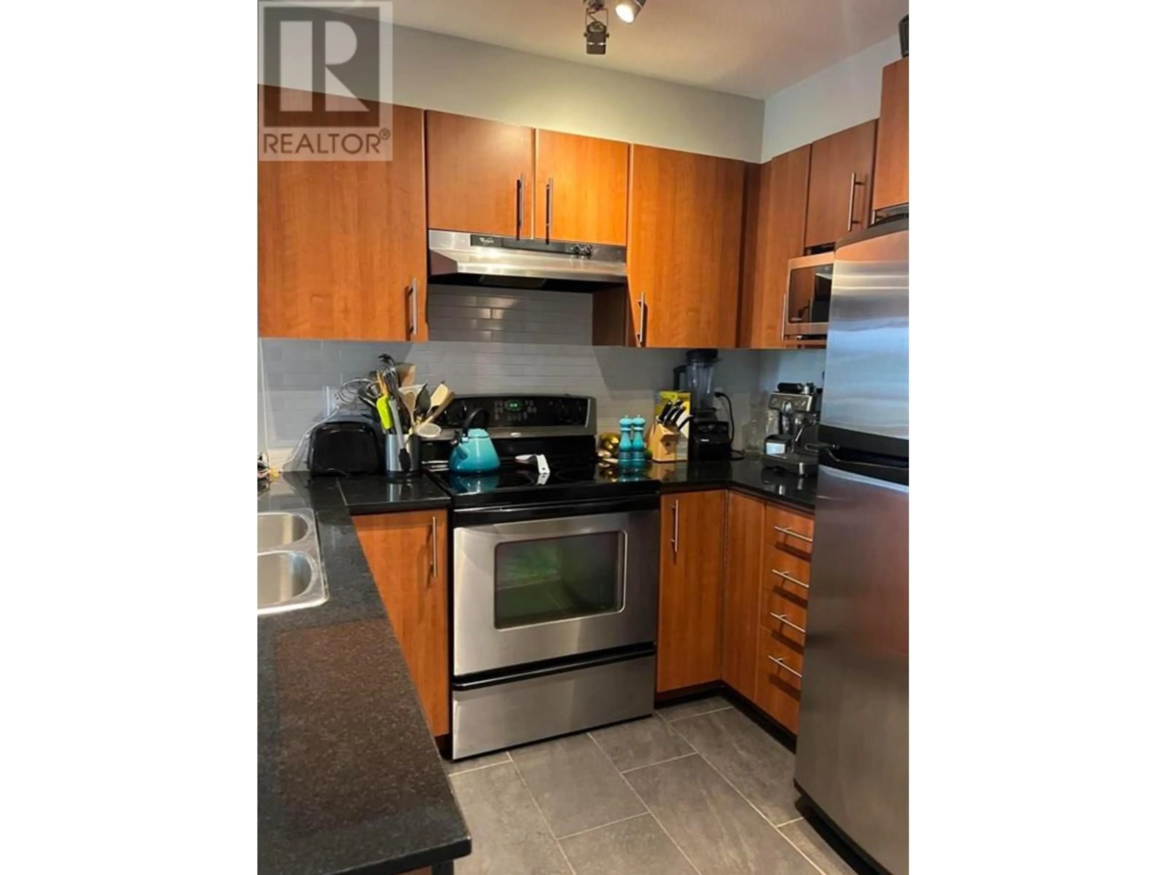 Standard kitchen, wood/laminate floor for 317 - 1633 MACKAY AVENUE, North Vancouver British Columbia V7P0A2