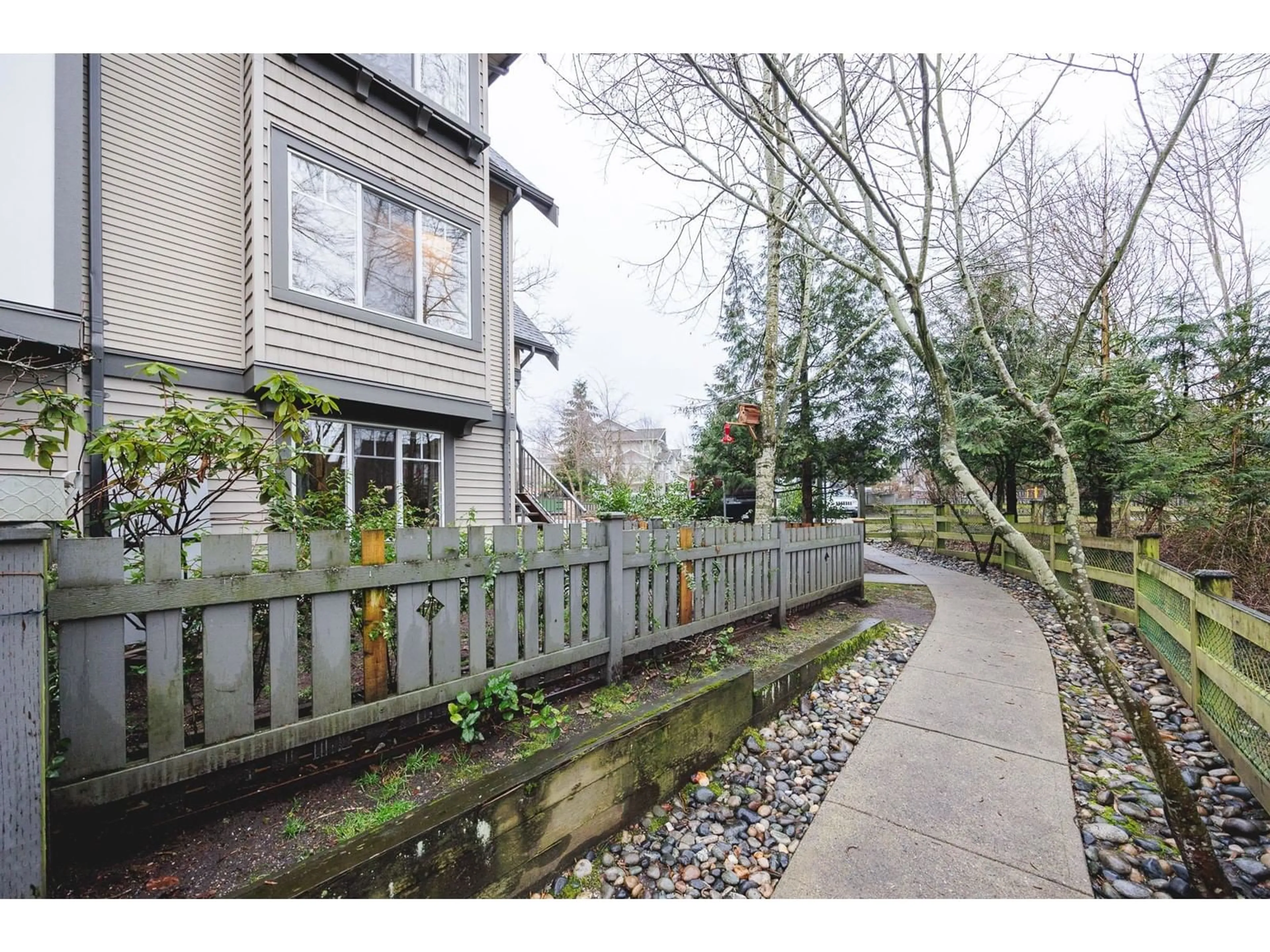 Patio, street for 40 20038 70 AVENUE, Langley British Columbia V2Y0B4