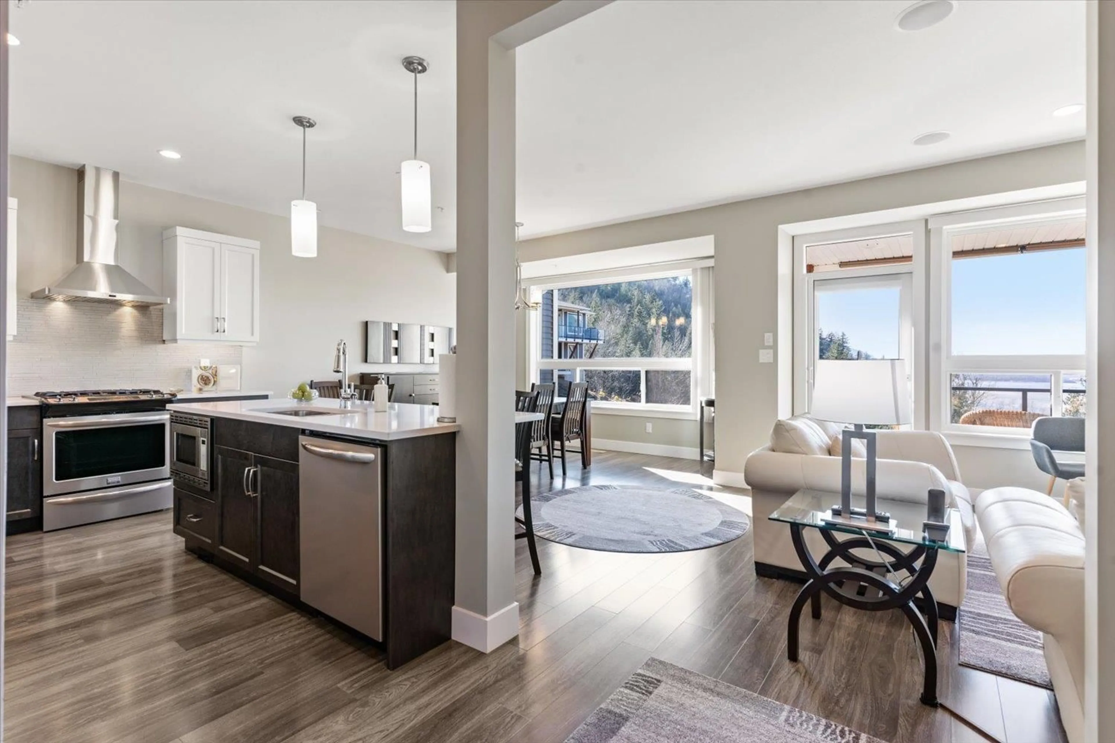 Open concept kitchen, unknown for 40 43685 CHILLIWACK MOUNTAIN ROAD|Chilli, Chilliwack British Columbia V2R0X5