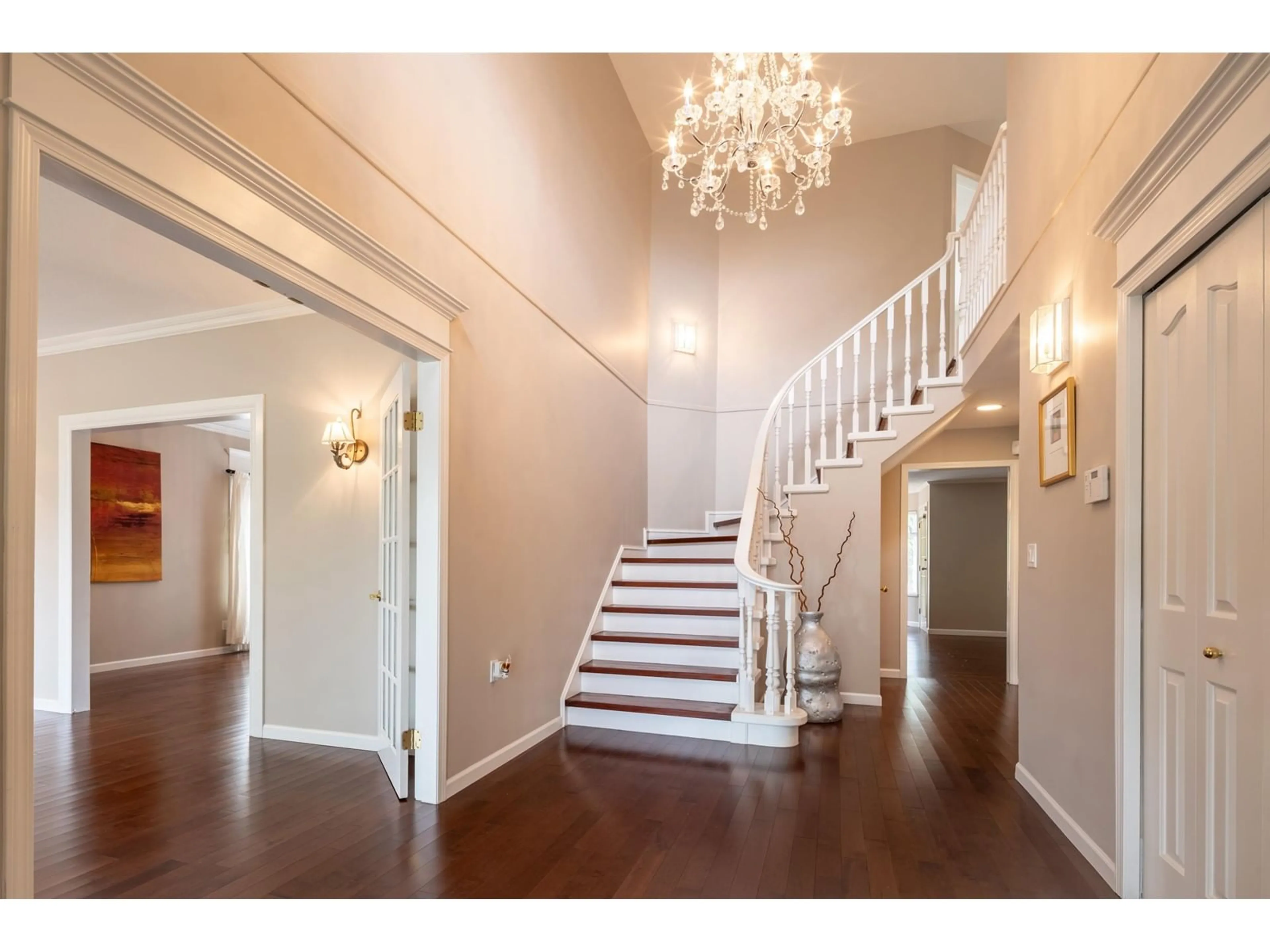 Indoor foyer for 2219 148A STREET, Surrey British Columbia V4A9J2