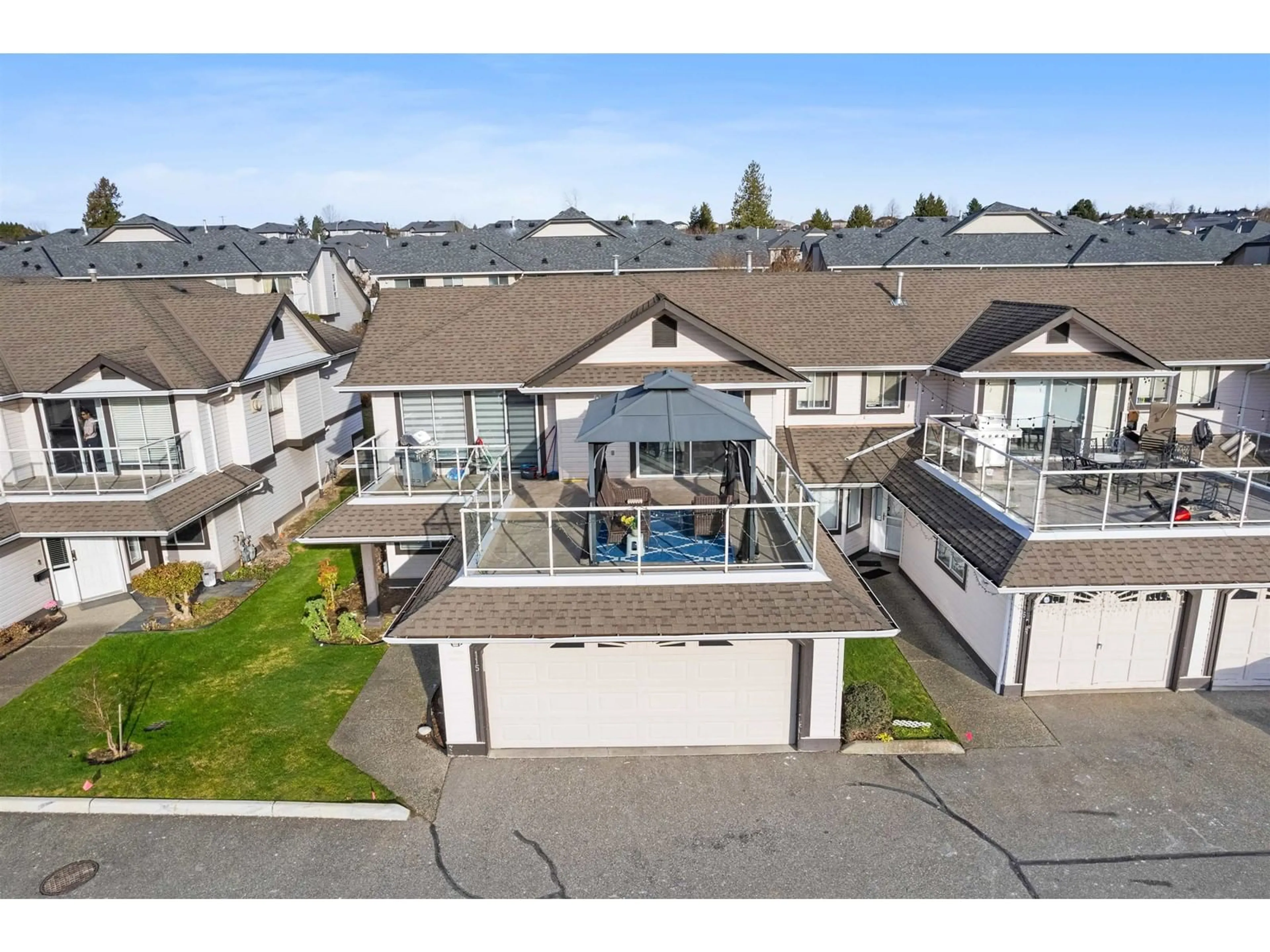 A pic from outside/outdoor area/front of a property/back of a property/a pic from drone, water/lake/river/ocean view for 115 3080 TOWNLINE ROAD, Abbotsford British Columbia V2T5M2