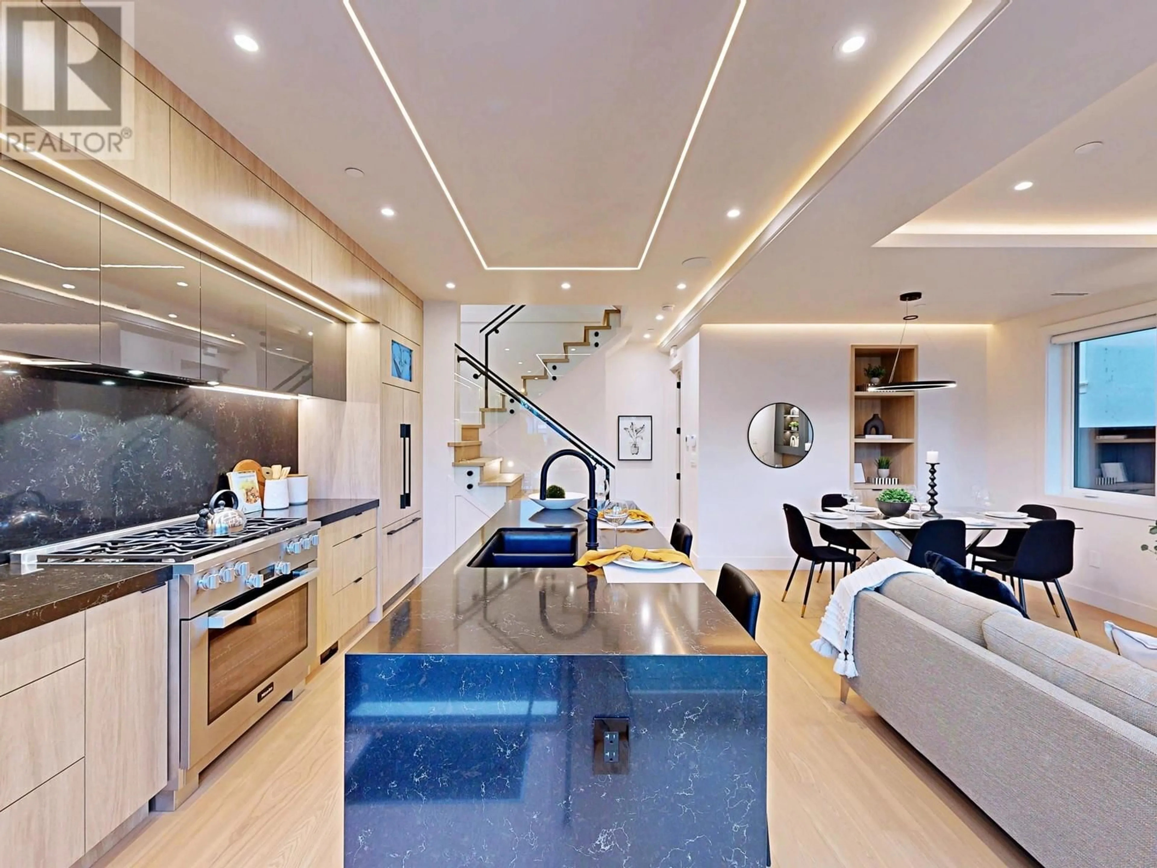 Contemporary kitchen, unknown for 1 - 3466 22ND AVENUE, Vancouver British Columbia V6S1J2