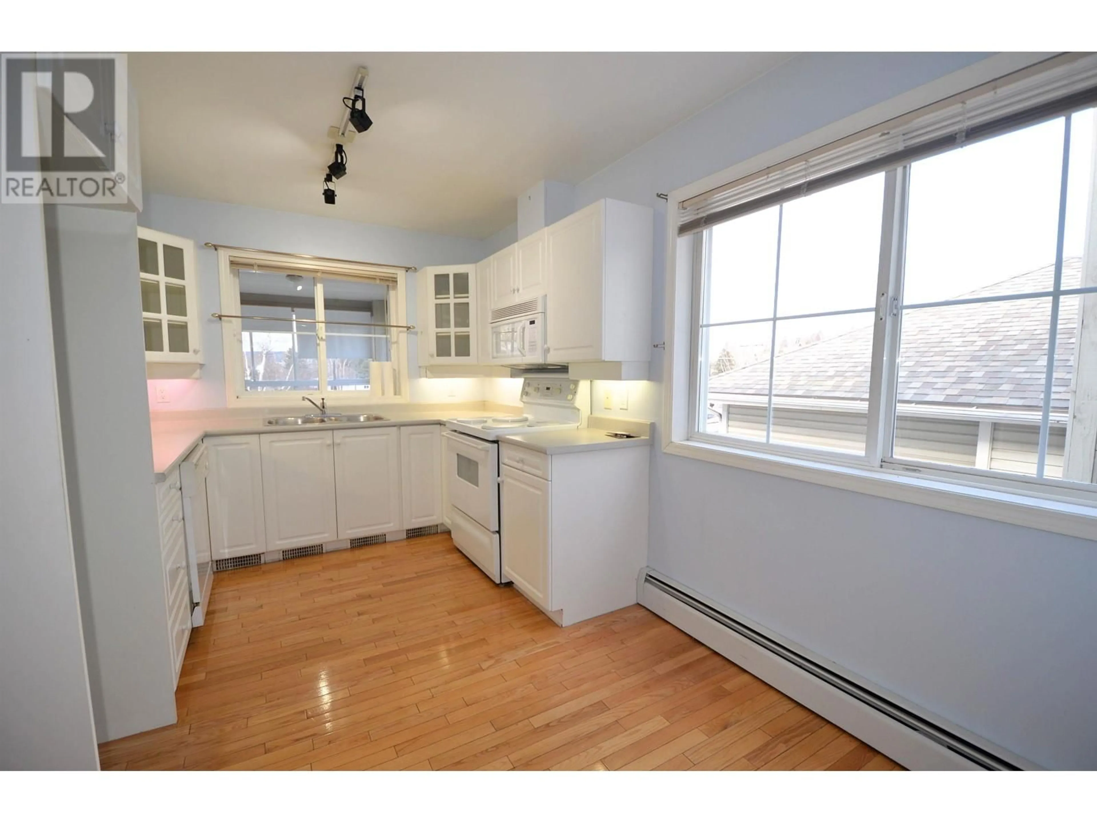 Standard kitchen, wood/laminate floor for 315 2055 INGLEDEW STREET, Prince George British Columbia V2L5S1