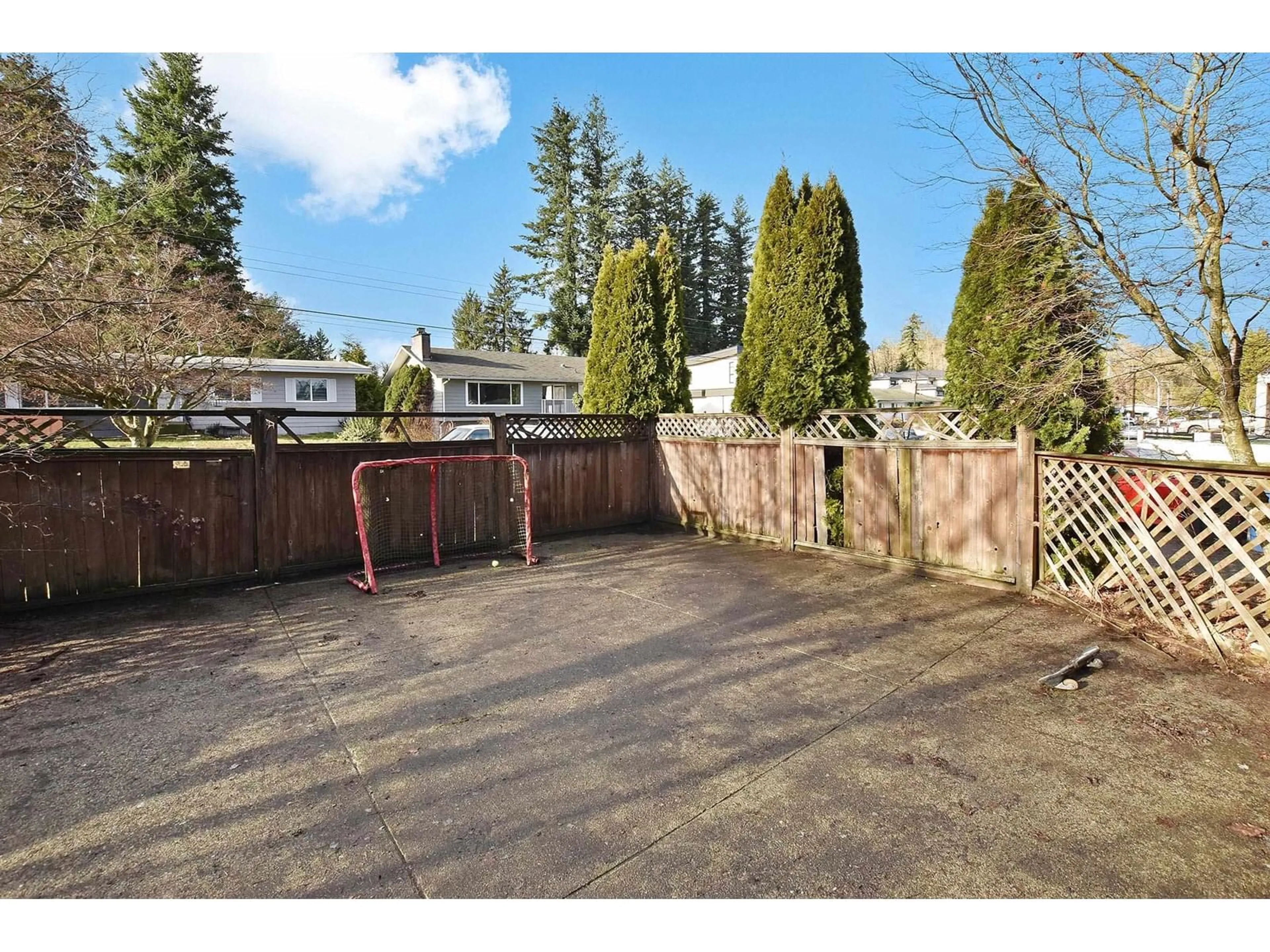 Patio, street for 2982 PRINCESS STREET, Abbotsford British Columbia V2T2S9