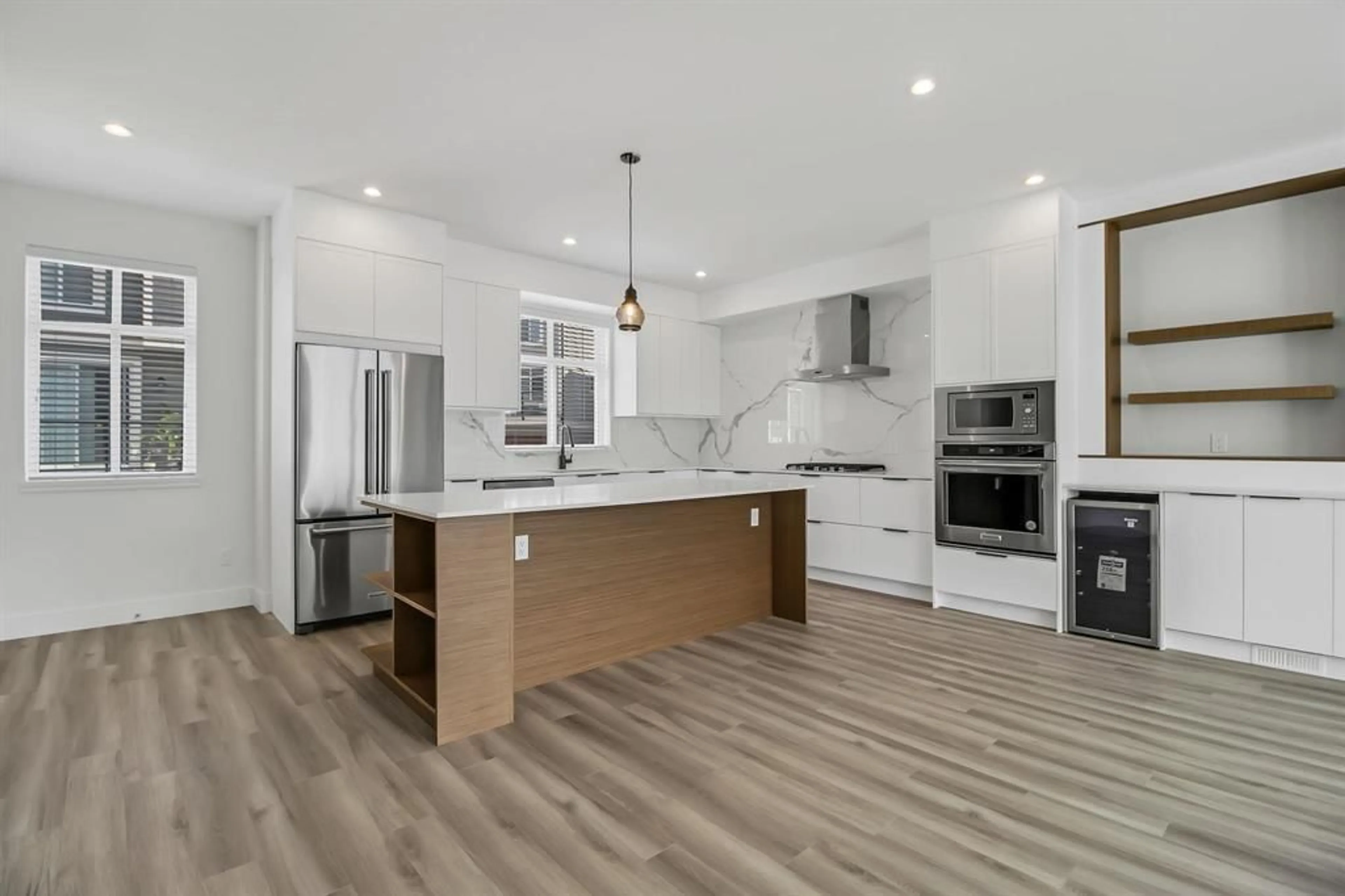 Open concept kitchen, unknown for 34 10488 124 STREET, Surrey British Columbia V3V0E9