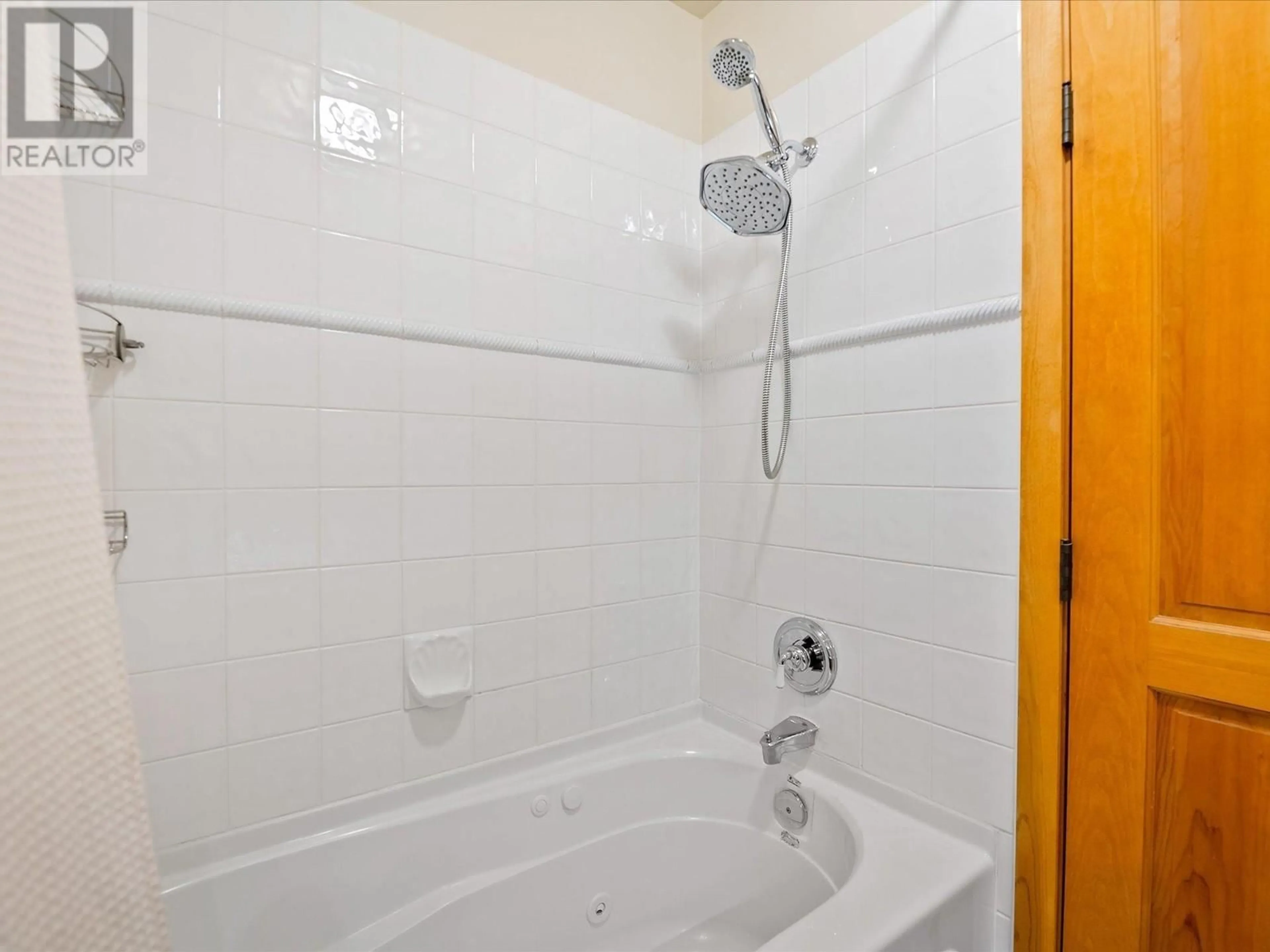 Standard bathroom, unknown for 35 2250 NORDIC DRIVE, Whistler British Columbia V8E0P4