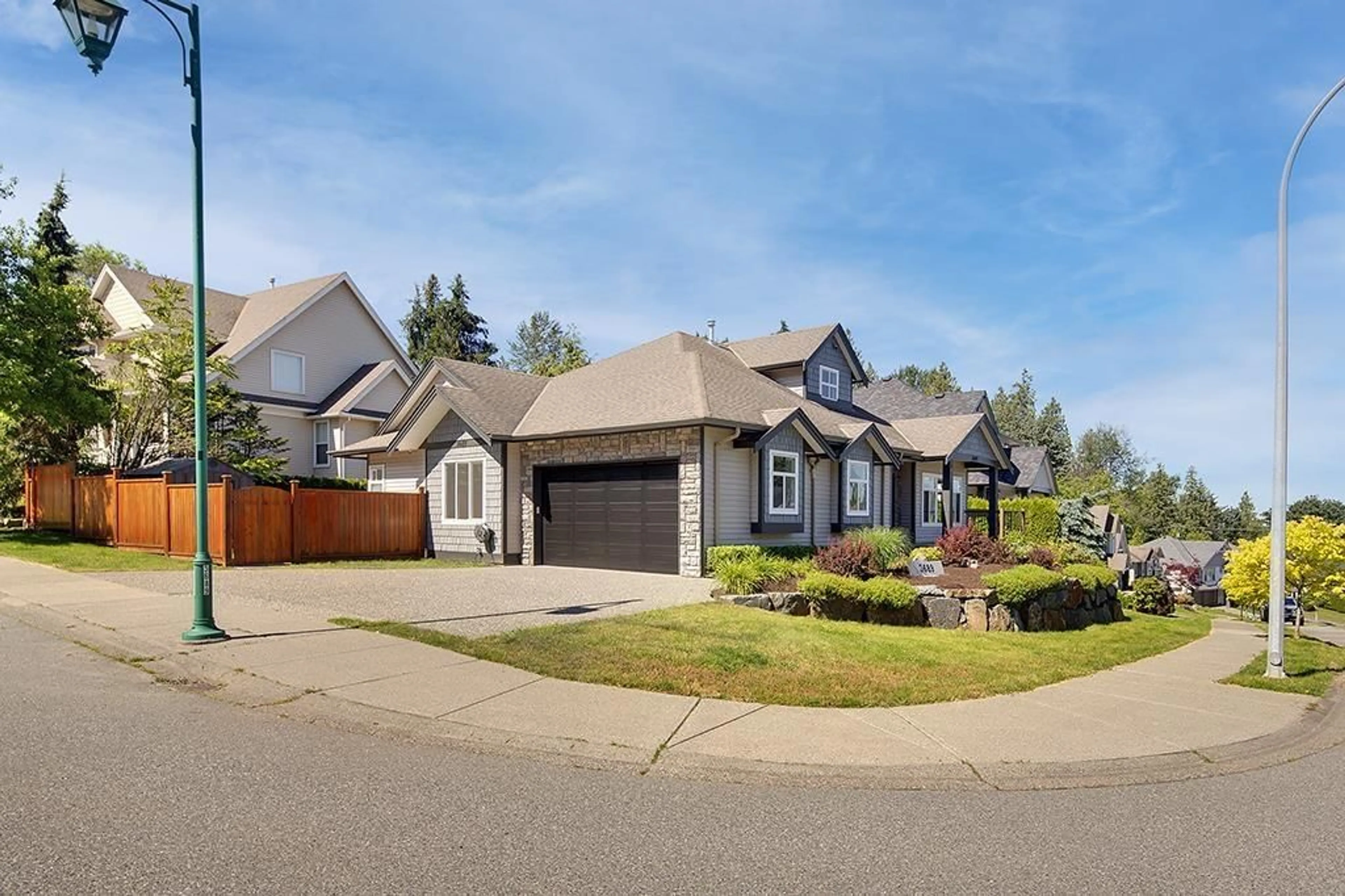 Home with vinyl exterior material, street for 3689 FOREST OAKS COURT, Abbotsford British Columbia V3G2Z3