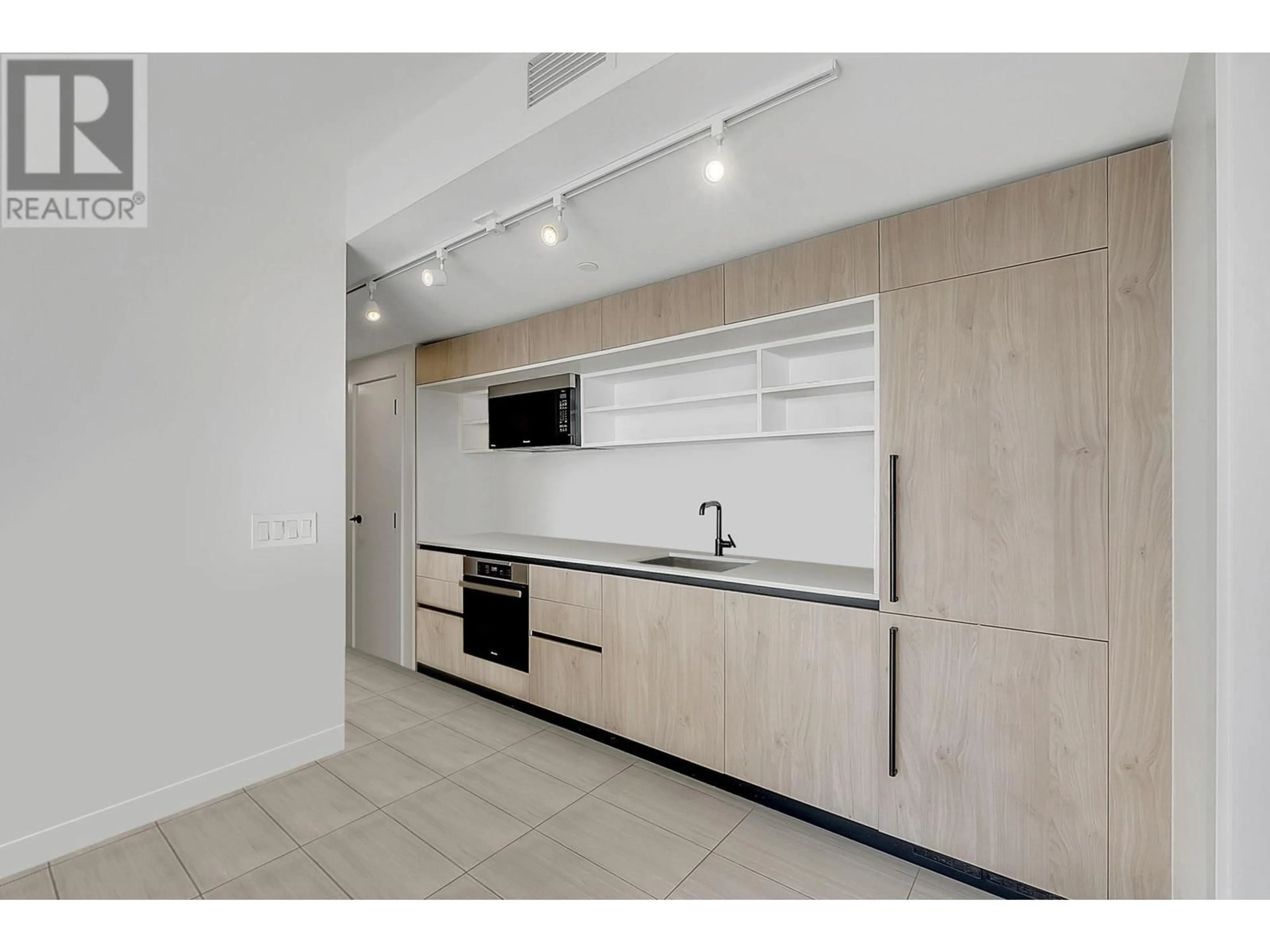 Standard kitchen, unknown for 1704 5058 JOYCE STREET, Vancouver British Columbia V5R0J9