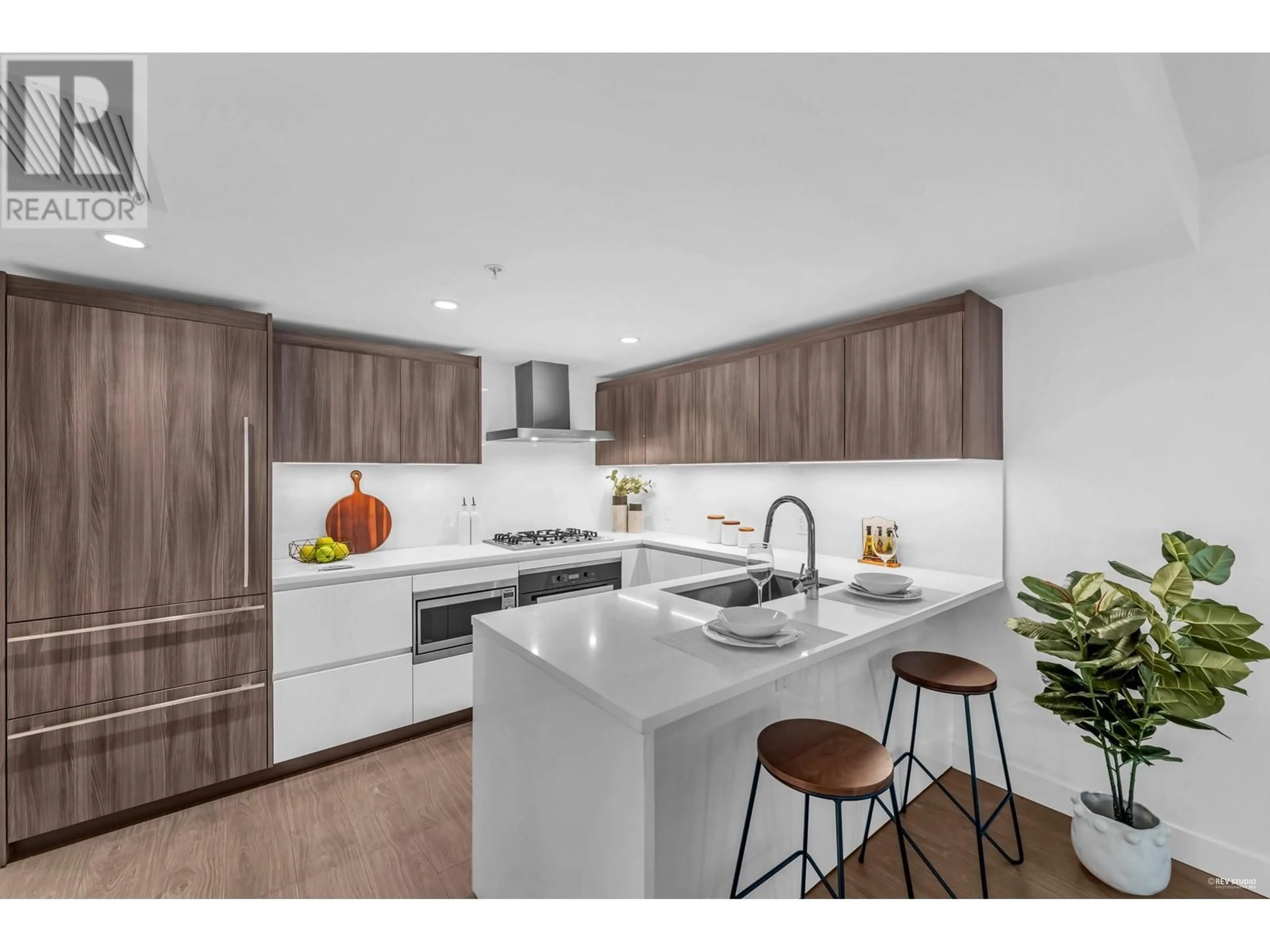 Open concept kitchen, unknown for 504 6320 NO. 3 ROAD, Richmond British Columbia V6Y0L5