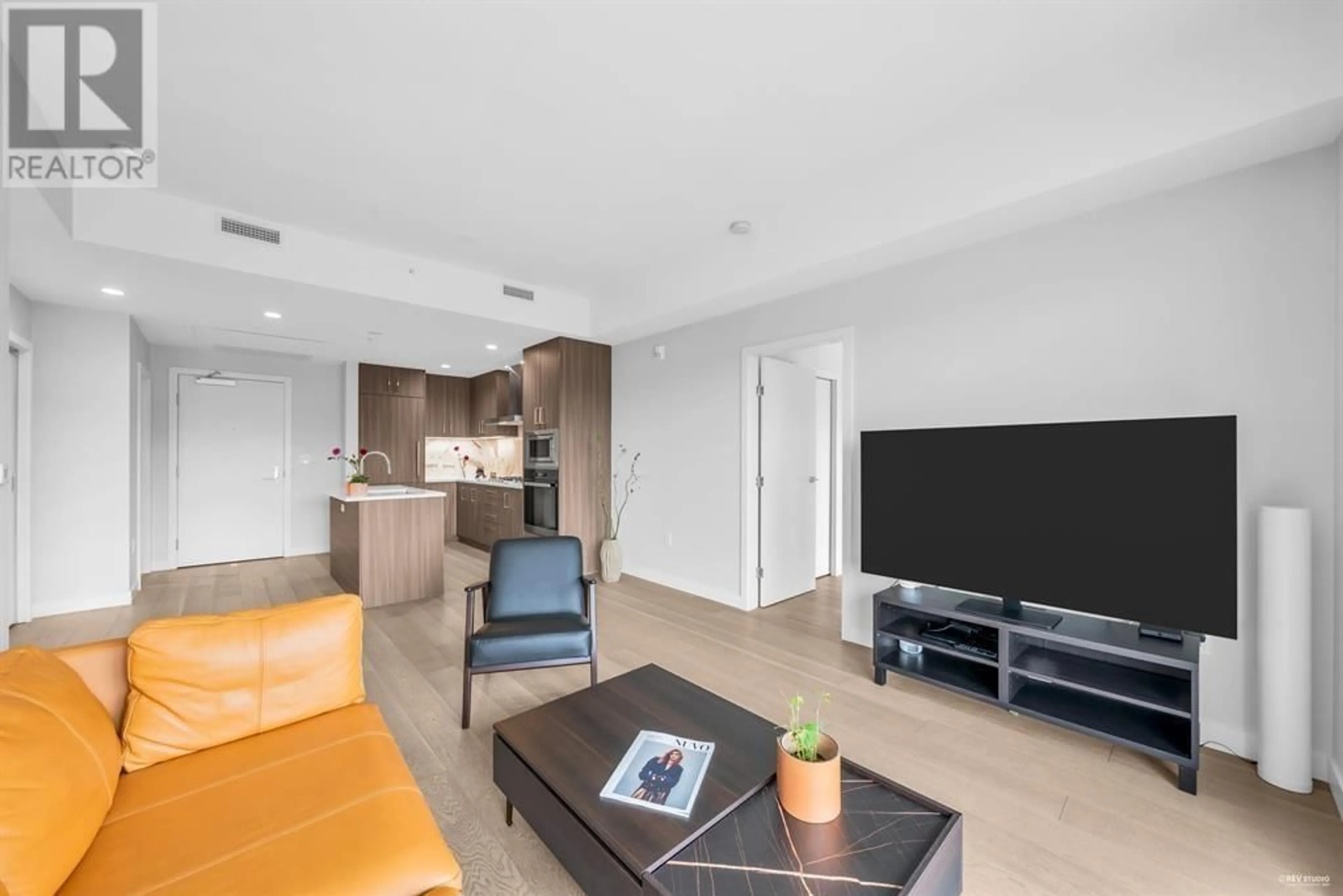 Living room with furniture, unknown for 601 - 528 KING EDWARD AVENUE, Vancouver British Columbia V5Z2C3