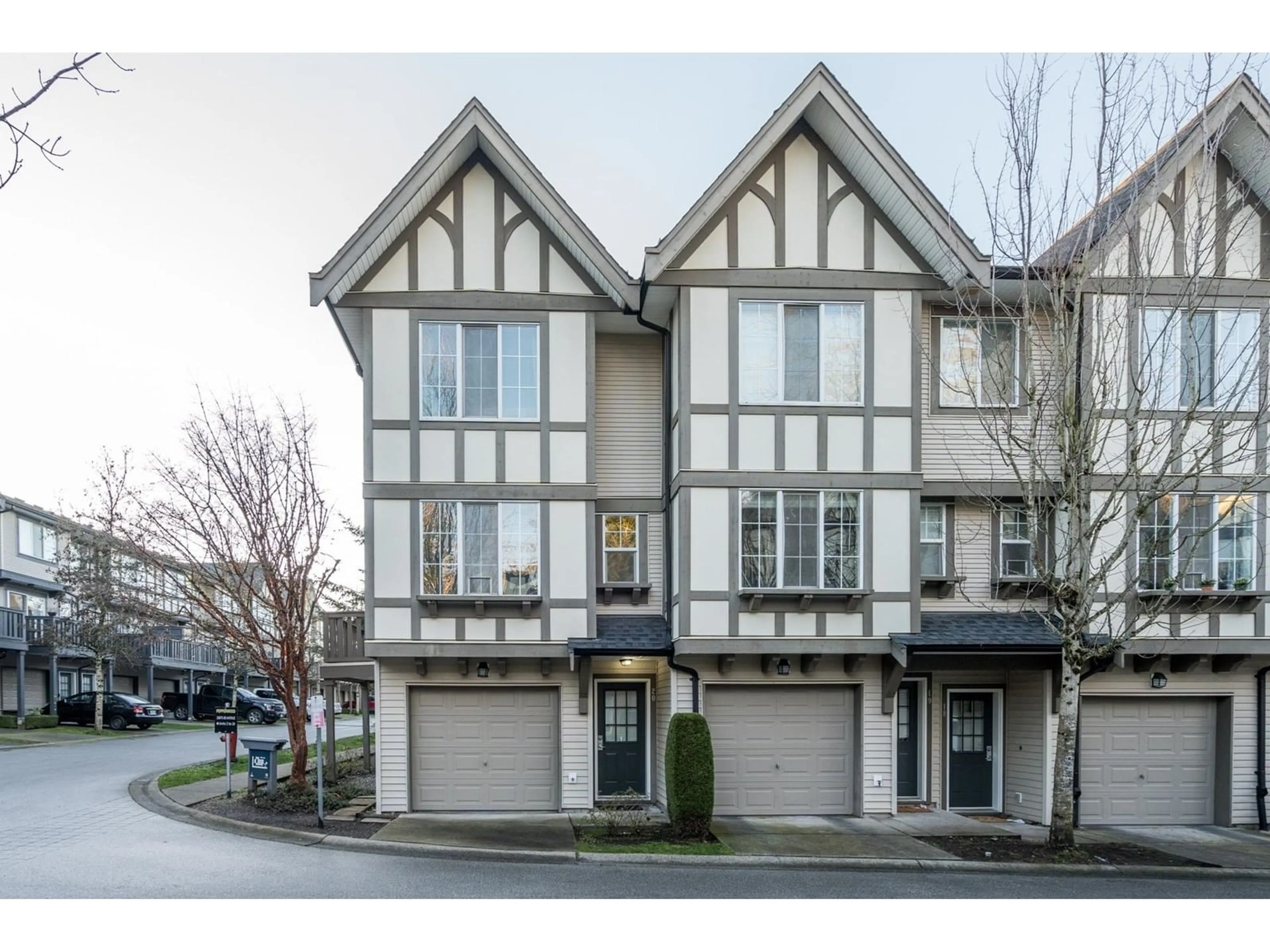 Unknown for 20 20875 80 AVENUE, Langley British Columbia V2Y0B2