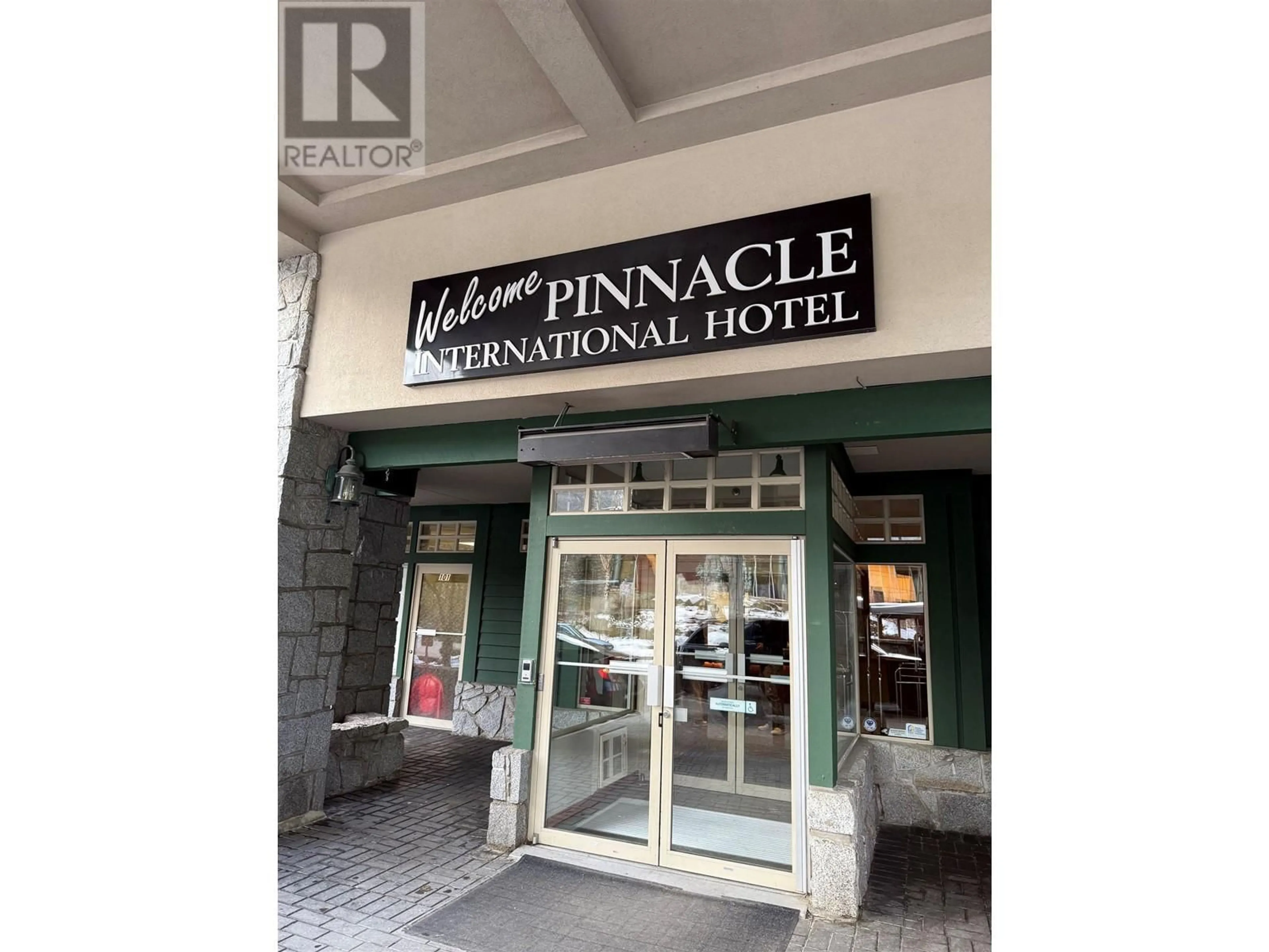 Indoor foyer for 205 4319 MAIN STREET, Whistler British Columbia V8E1B1