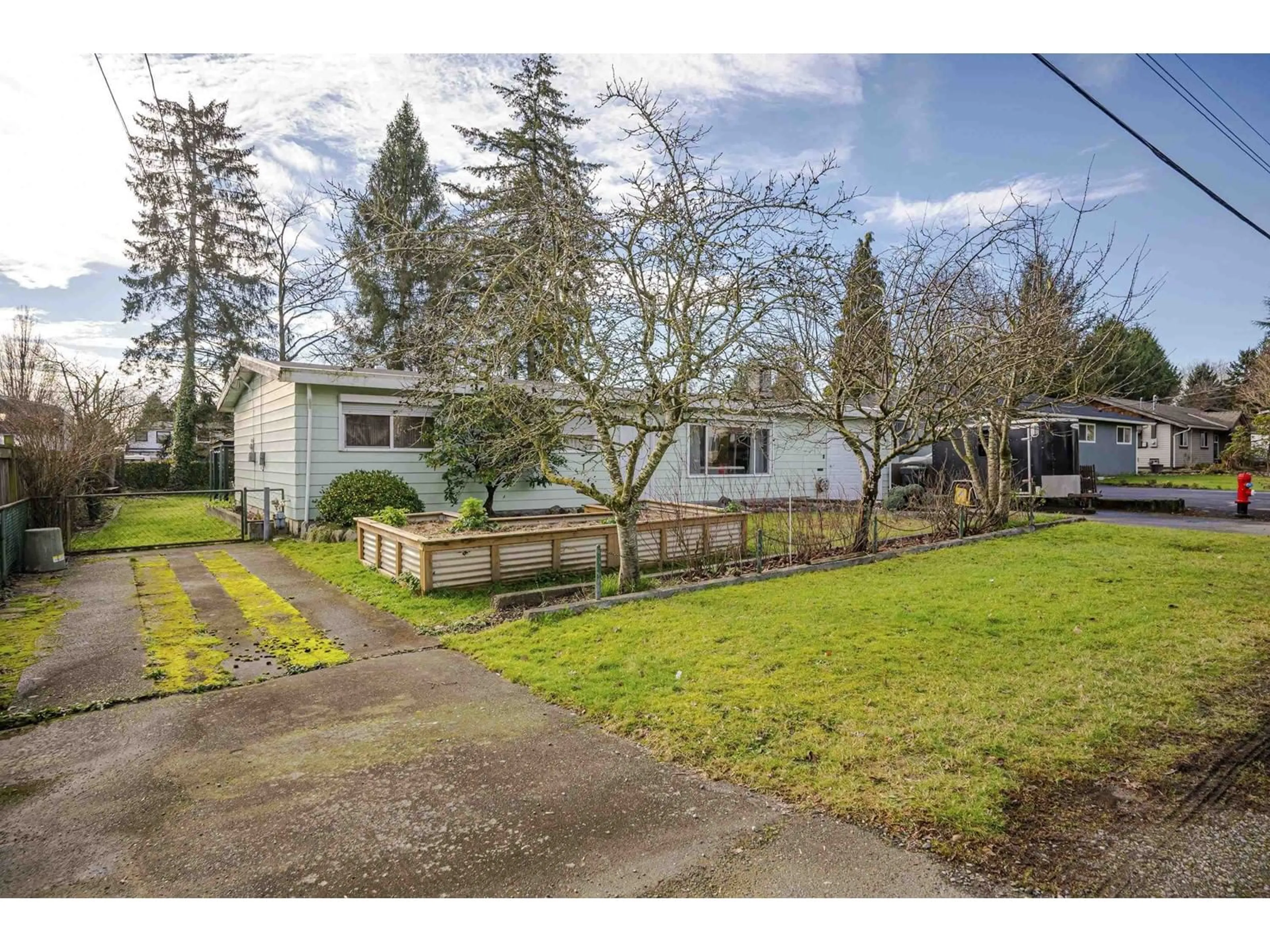 A pic from outside/outdoor area/front of a property/back of a property/a pic from drone, street for 27020 28B AVENUE, Langley British Columbia V4W3A5