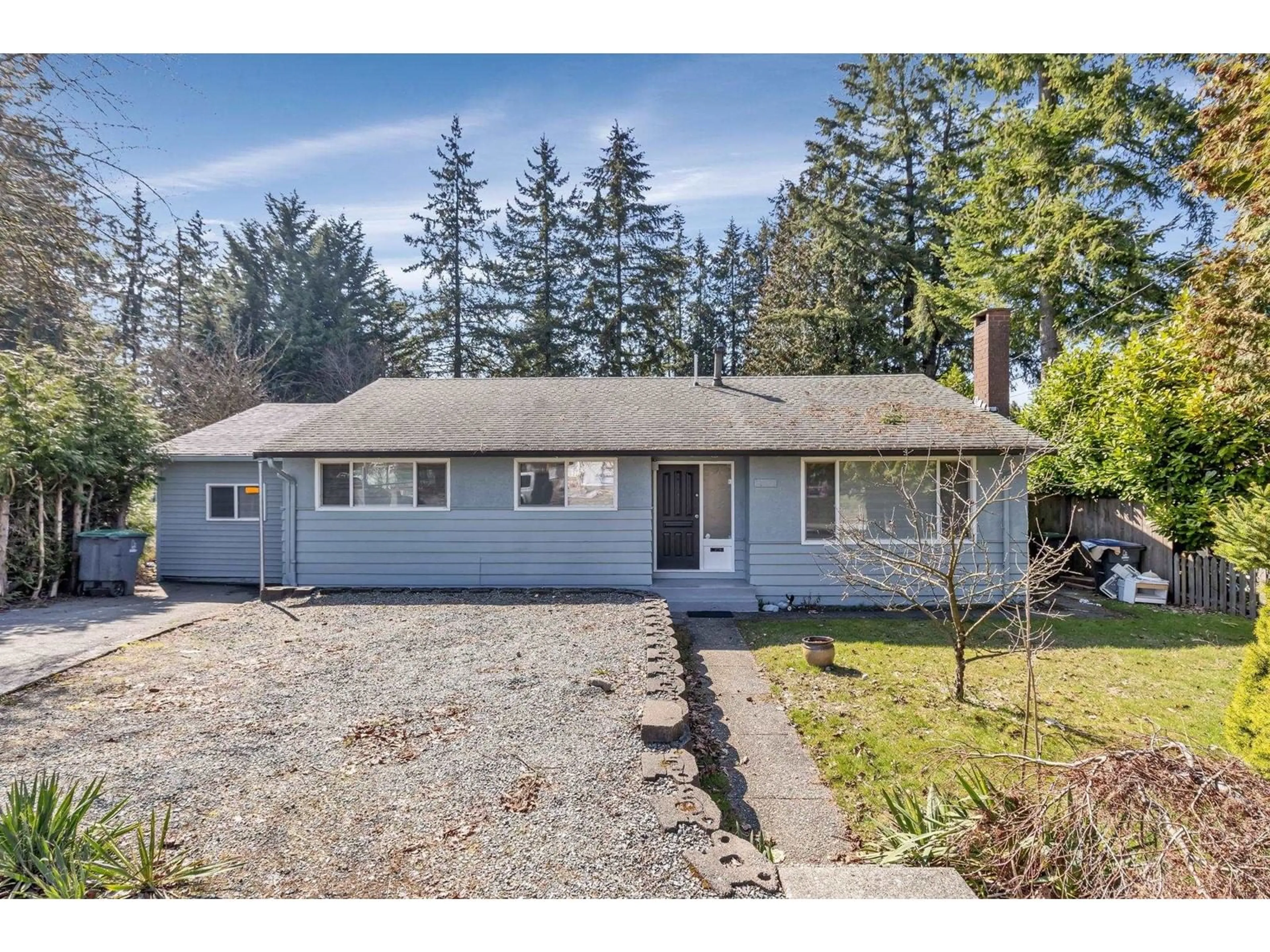 A pic from outside/outdoor area/front of a property/back of a property/a pic from drone, street for 15112 DOVE PLACE, Surrey British Columbia V3R4T5