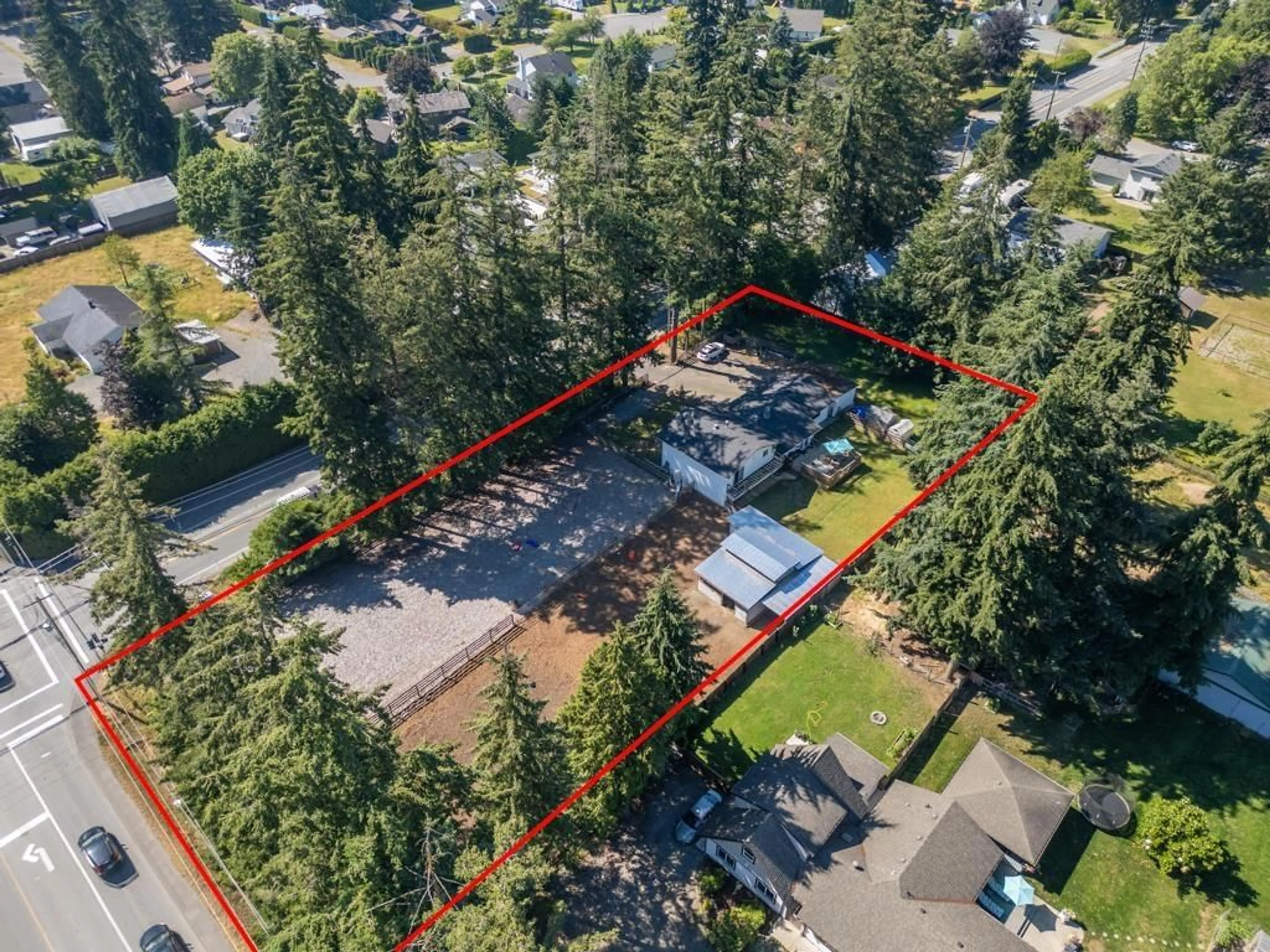 A pic from outside/outdoor area/front of a property/back of a property/a pic from drone, street for 5638 248 STREET, Langley British Columbia V4W1B7