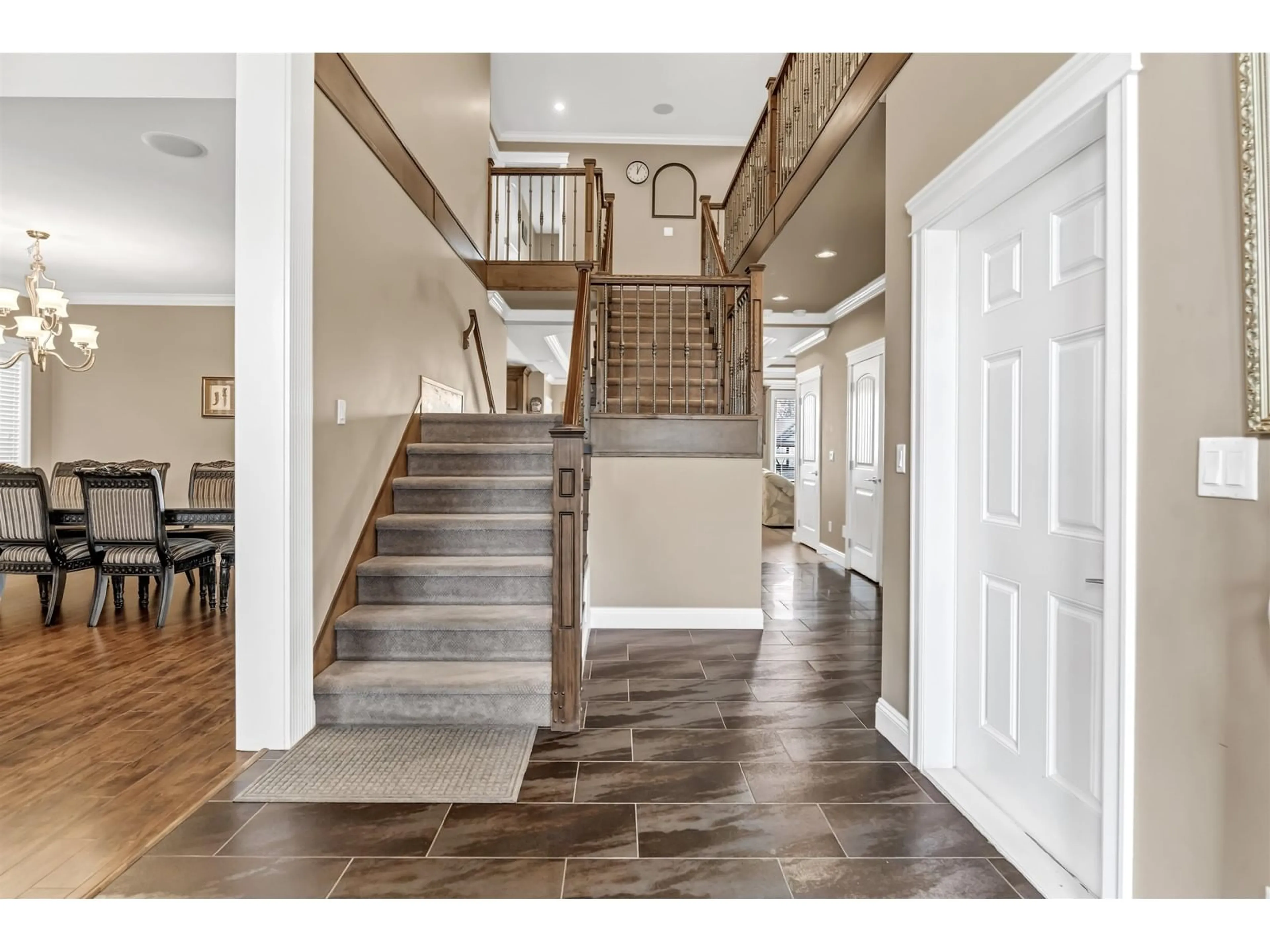 Indoor entryway for 2620 270B, Langley British Columbia V4W3V5