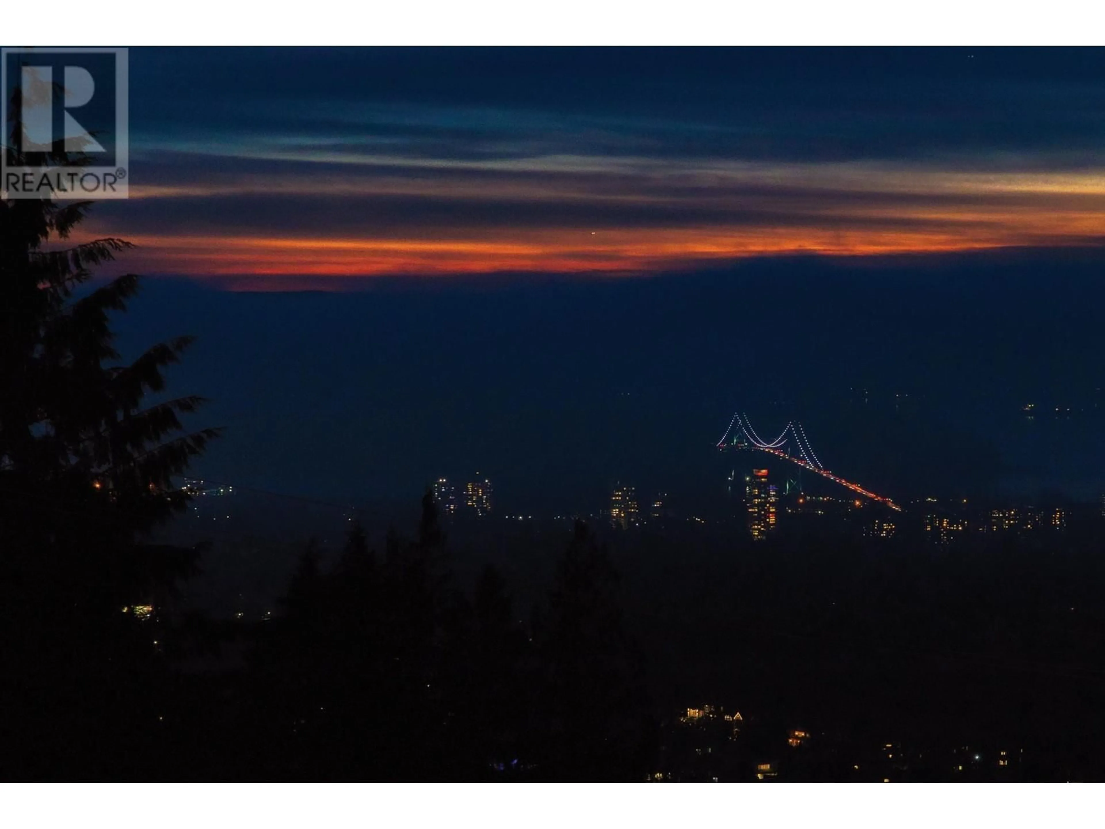 Blurry image for 4880 SKYLINE DRIVE, North Vancouver British Columbia V7R3J3