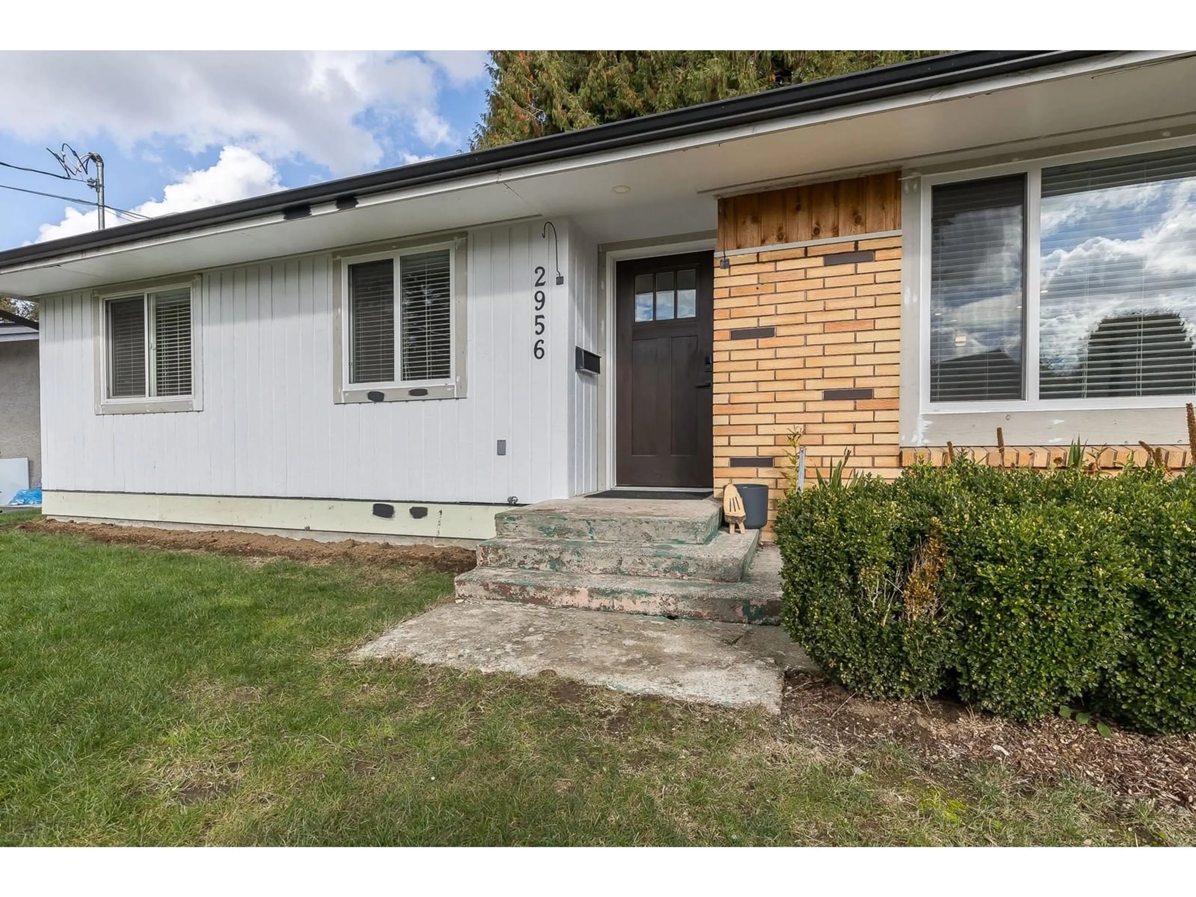 Home with brick exterior material, street for 2956 AURORA PLACE, Abbotsford British Columbia V2S3L5