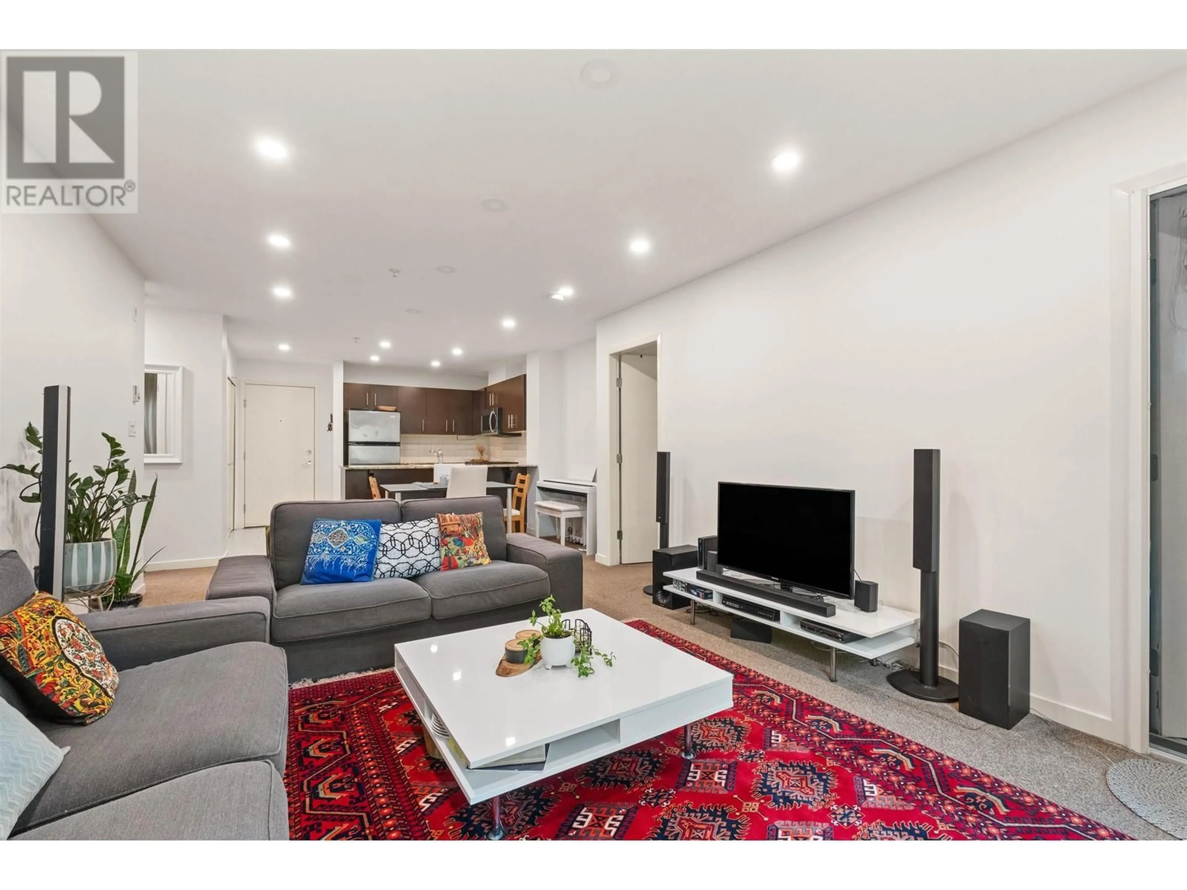 Living room with furniture, unknown for 215 11665 HANEY BYPASS, Maple Ridge British Columbia V2X8W9