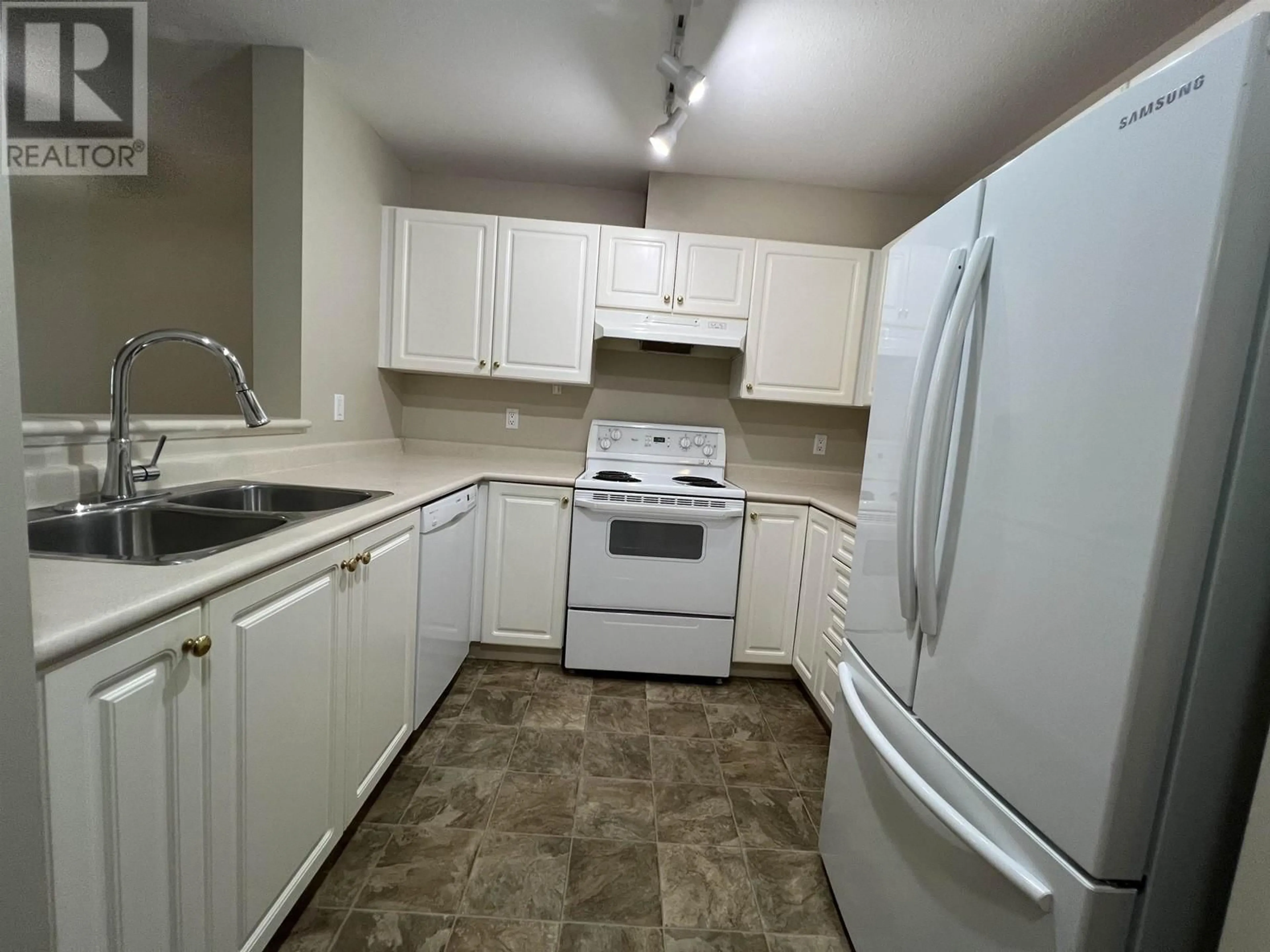 Standard kitchen, unknown for 206 12207 224 STREET, Maple Ridge British Columbia V2X6B9