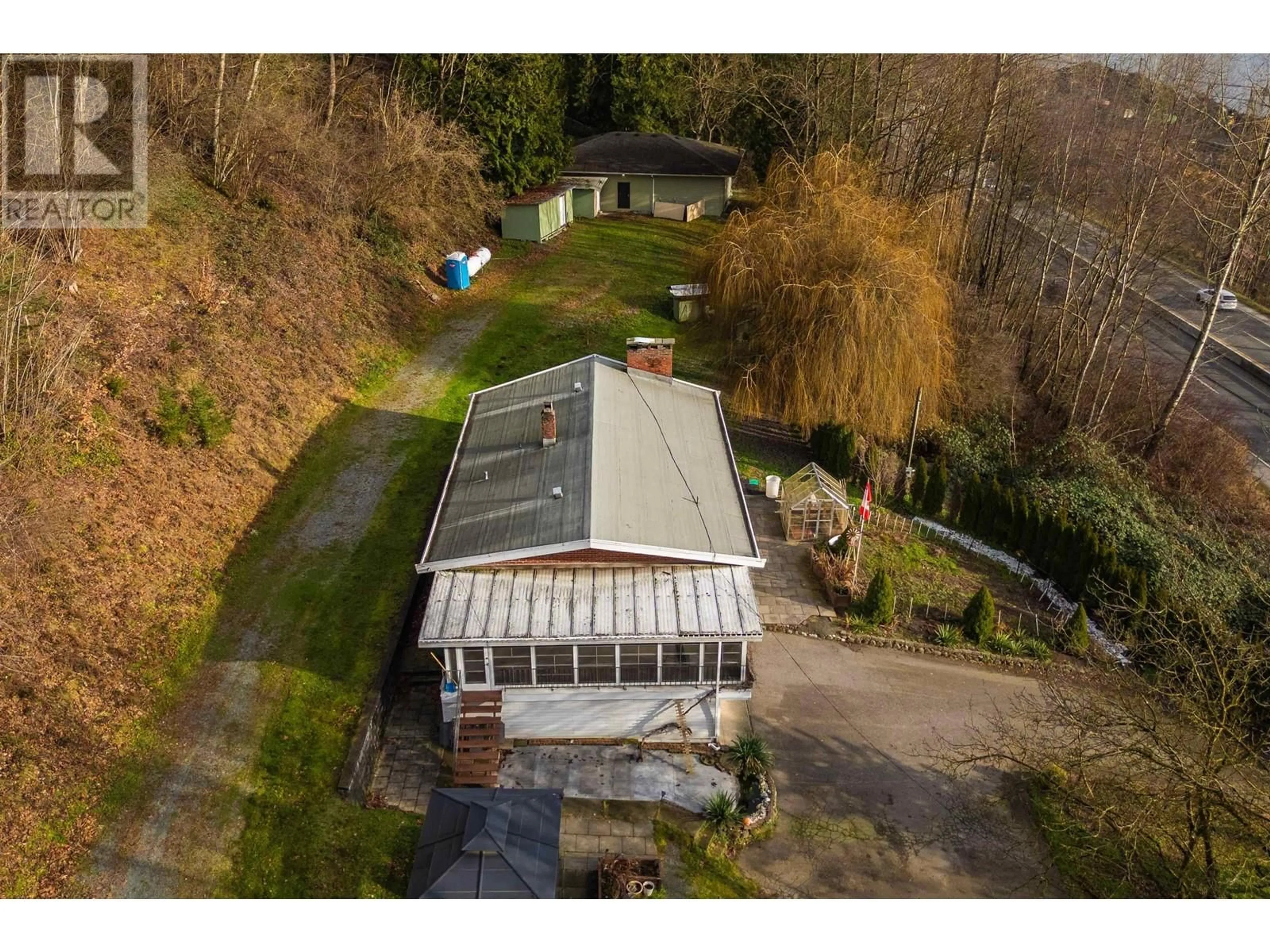 A pic from outside/outdoor area/front of a property/back of a property/a pic from drone, unknown for 9370 263 STREET, Maple Ridge British Columbia V2W1K3