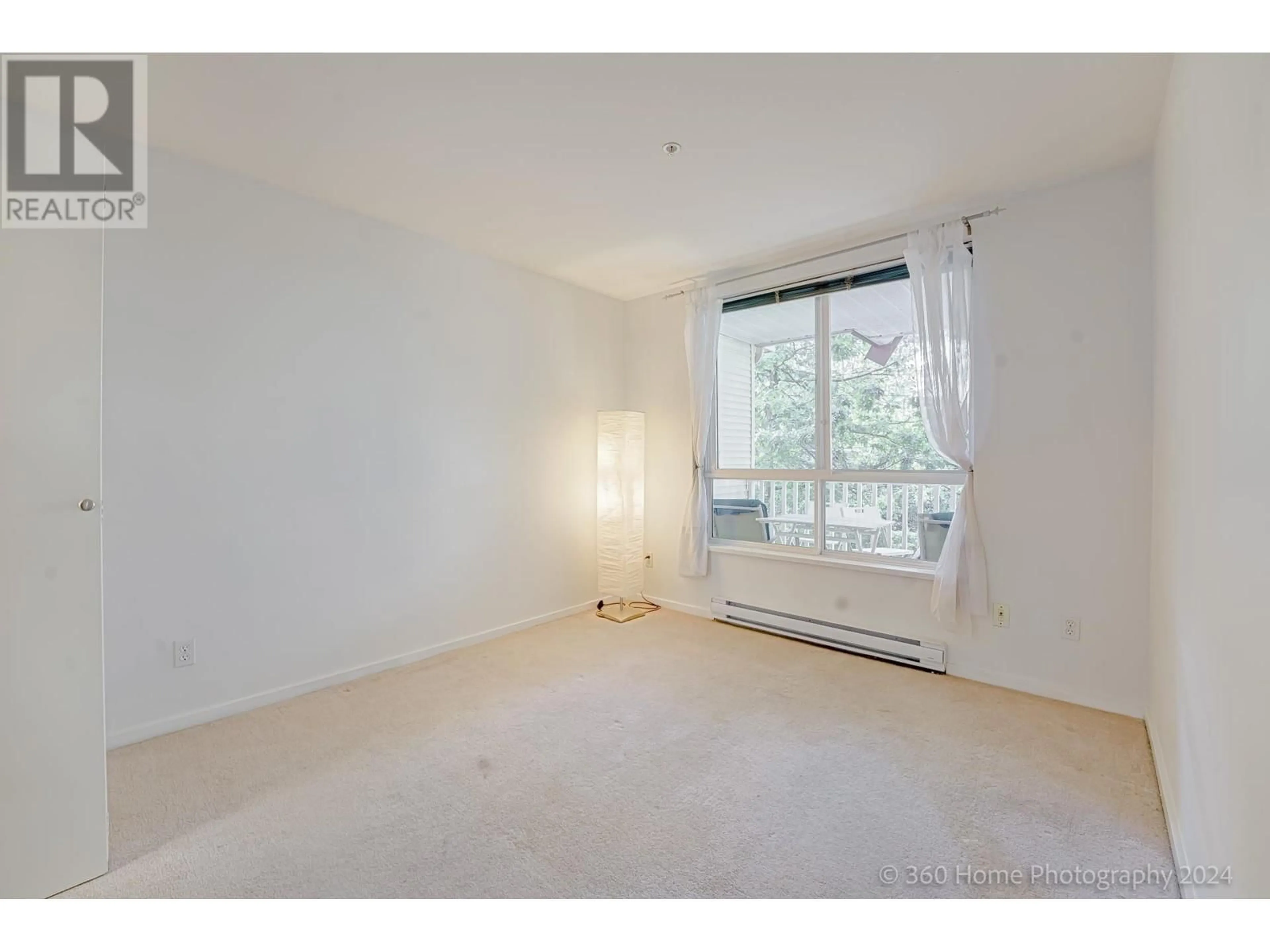 A pic of a room for 301 6833 VILLAGE GRN, Burnaby British Columbia V5E4M1