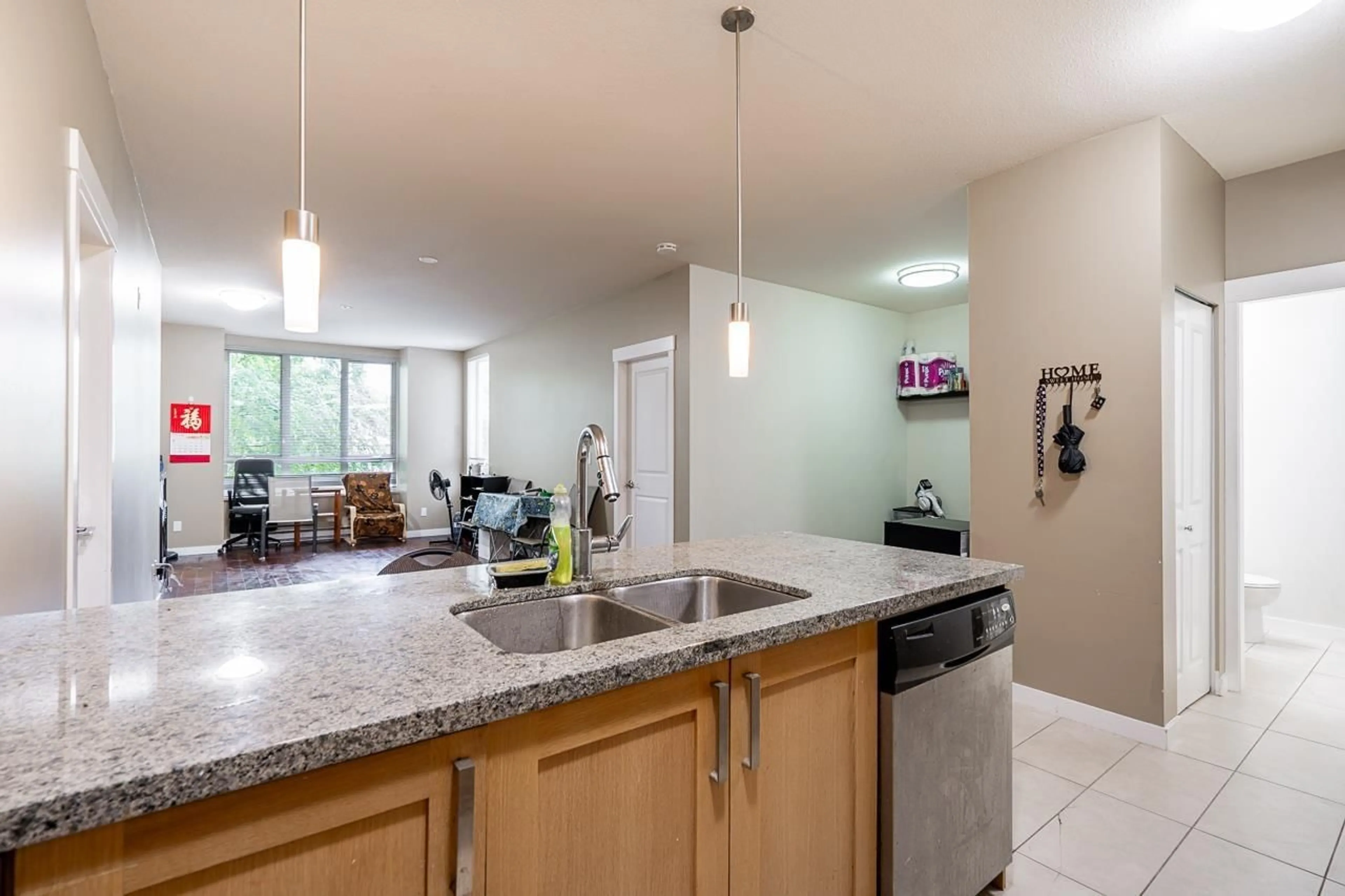 Open concept kitchen, unknown for 209 15988 26 AVENUE, Surrey British Columbia V3Z5K3