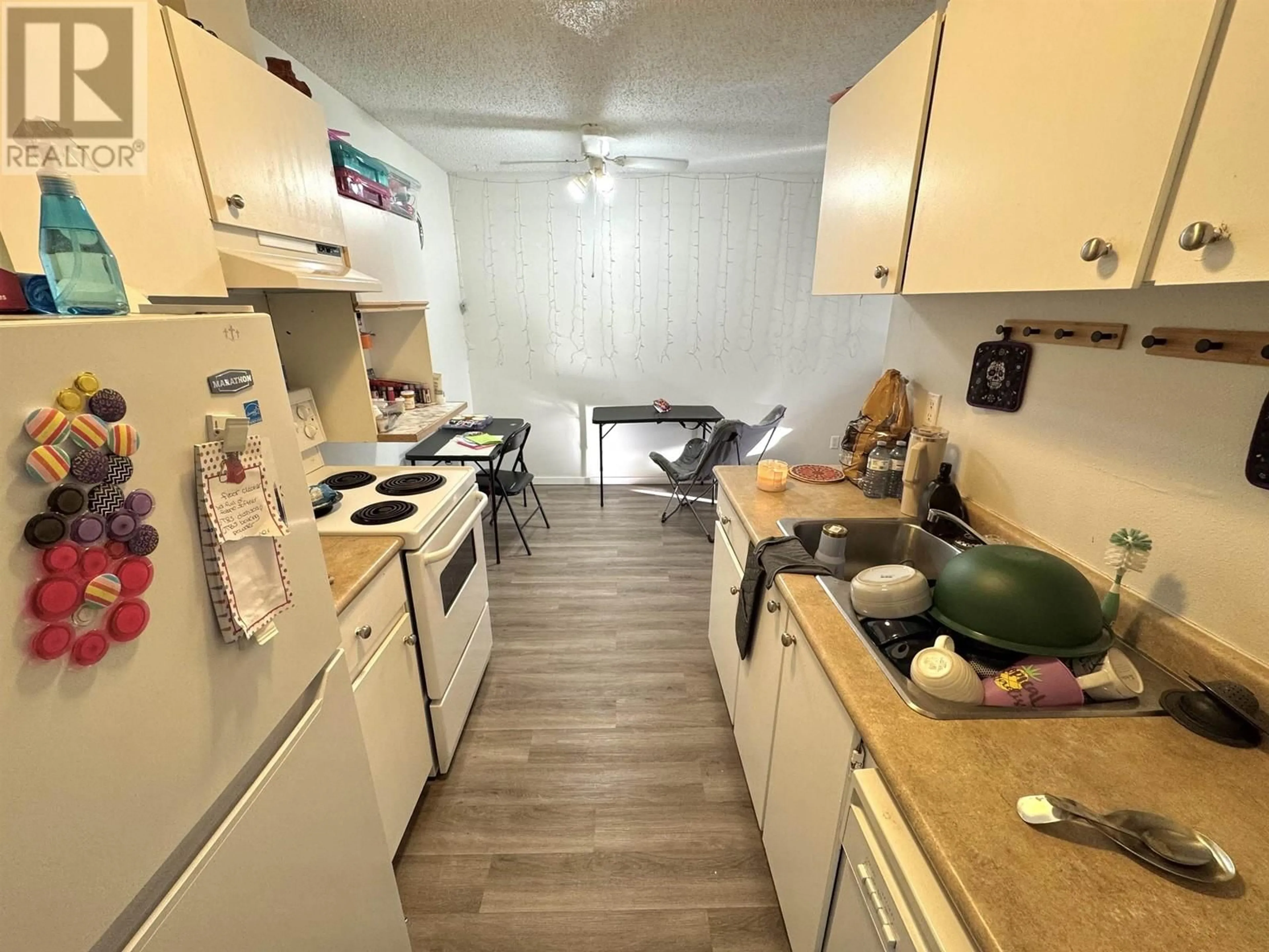 Standard kitchen, unknown for 210 280 N BROADWAY AVENUE, Williams Lake British Columbia V2G4J7