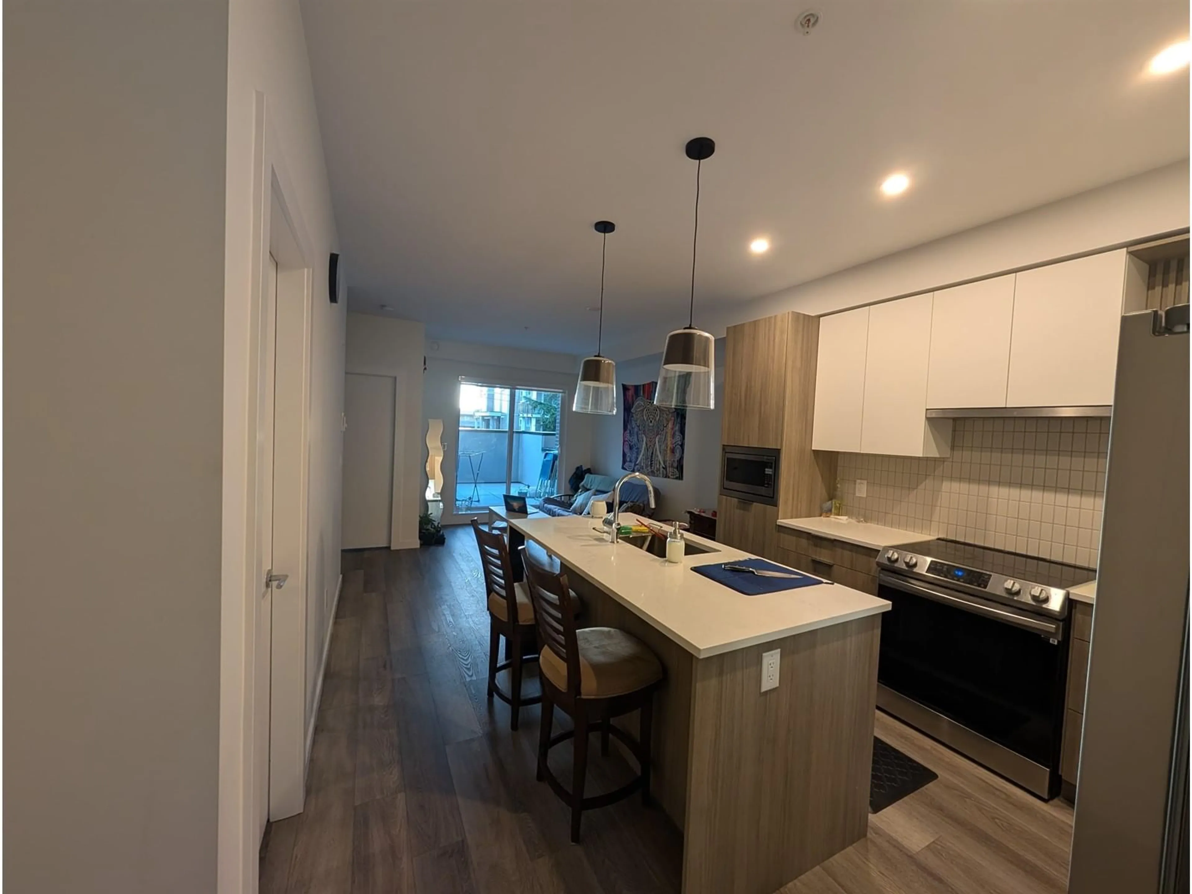 Open concept kitchen, unknown for 207 20695 EASTLEIGH CRESCENT, Langley British Columbia V3A0P7