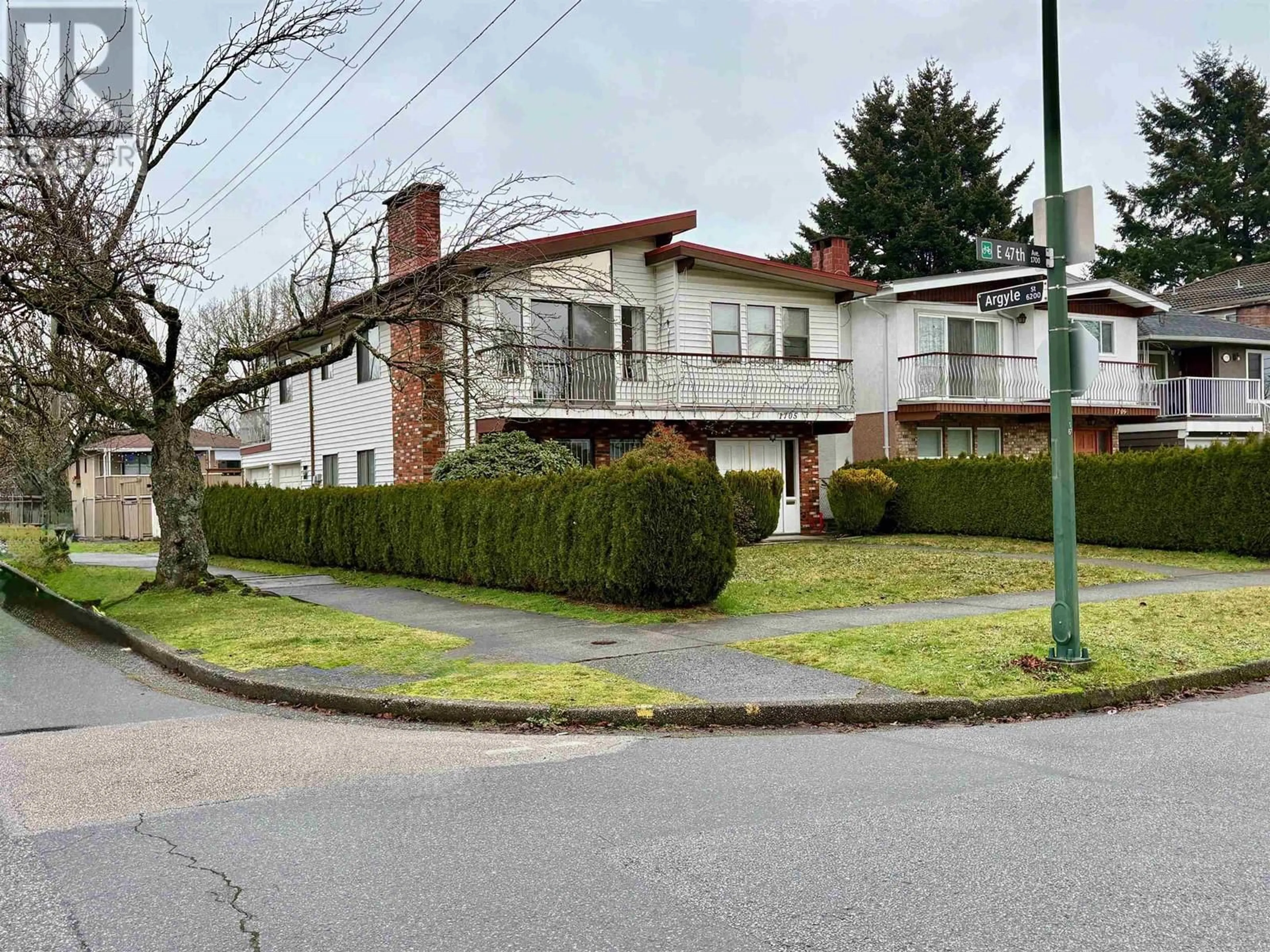 A pic from outside/outdoor area/front of a property/back of a property/a pic from drone, street for 1705 E 47TH AVENUE, Vancouver British Columbia V5P1P6